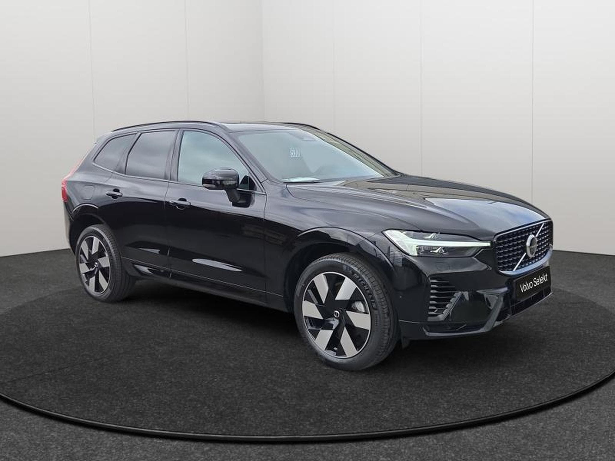Volvo XC60 T6 Plus Dark / Hybride KIT HIVER (2025) - Photo 28
