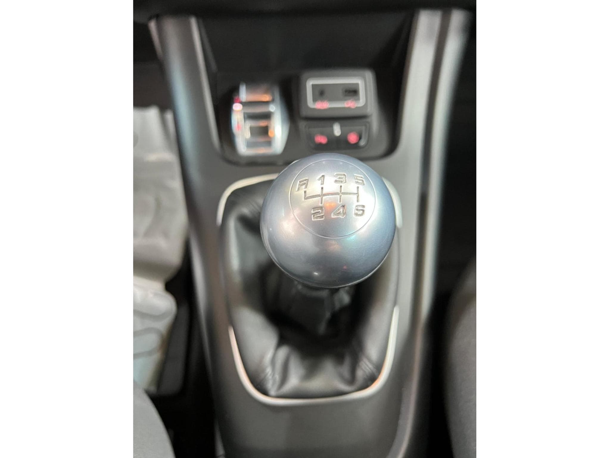 Alfa-Romeo Giulietta 1.4 SPORT 120 , 1HAND, CARPLAY, CAMERA, LED, GARANTIE (2019) - Photo 11