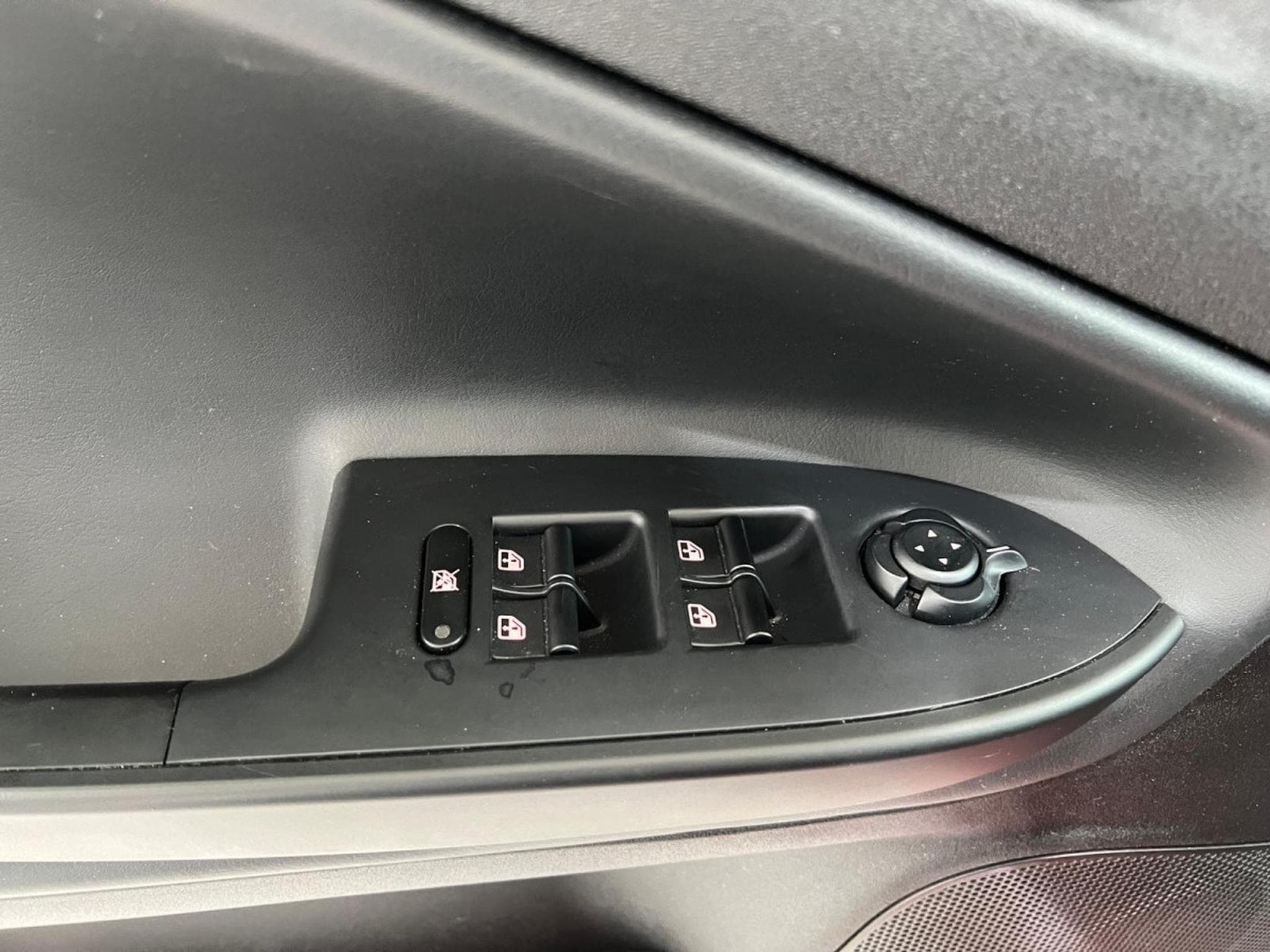 Alfa-Romeo Giulietta 1.4 SPORT 120 , 1HAND, CARPLAY, CAMERA, LED, GARANTIE (2019) - Photo 14