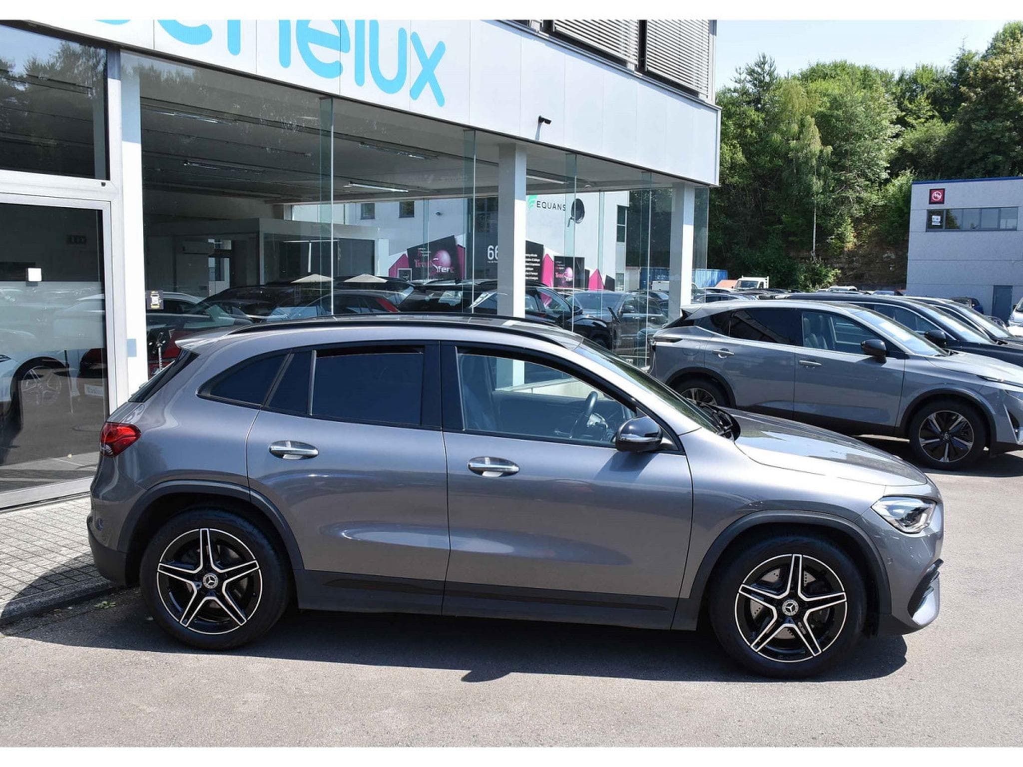 Mercedes GLA 250 AMG Line 8G-Tronic DISTR LANE SIDE CAM ATT RMQ 1° MAIN (2022) - Photo 3