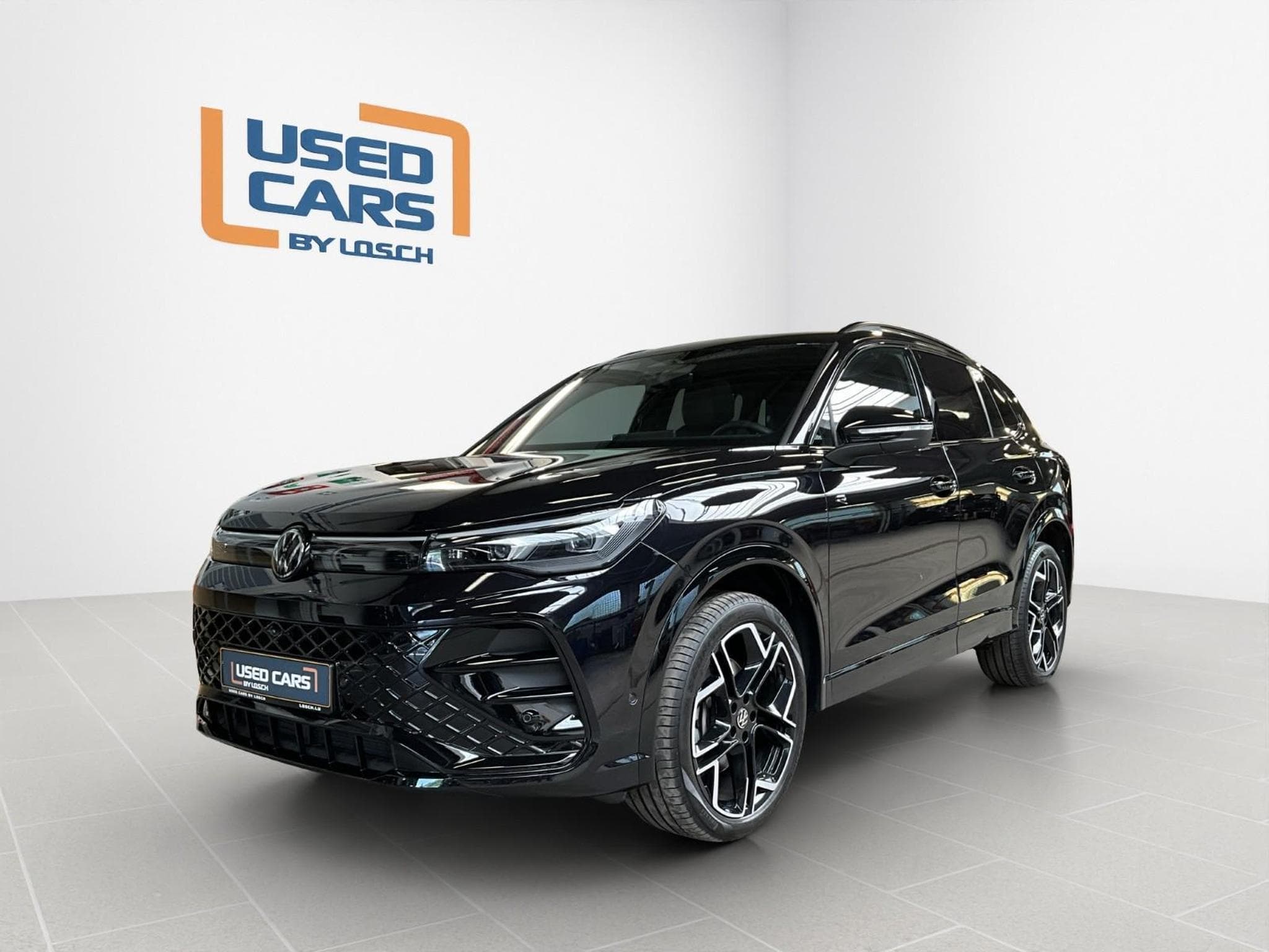 VW Tiguan R-Line+DSG+Black-Style+4M+Pano+AHK+IQ-Drive (2025) - Foto 1