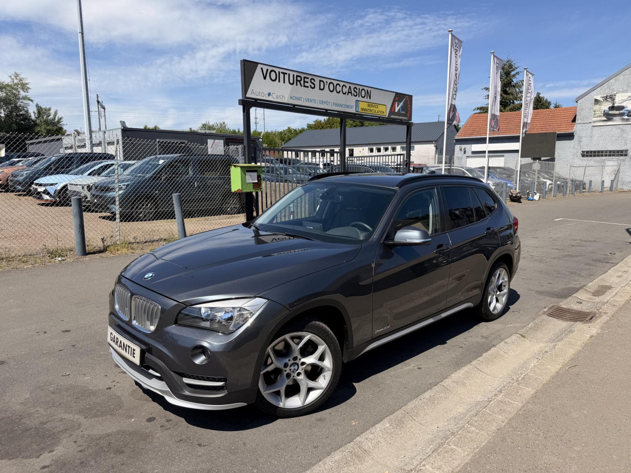 BMW X1 18dA 143 X-line X-drive (2015) - Foto 1