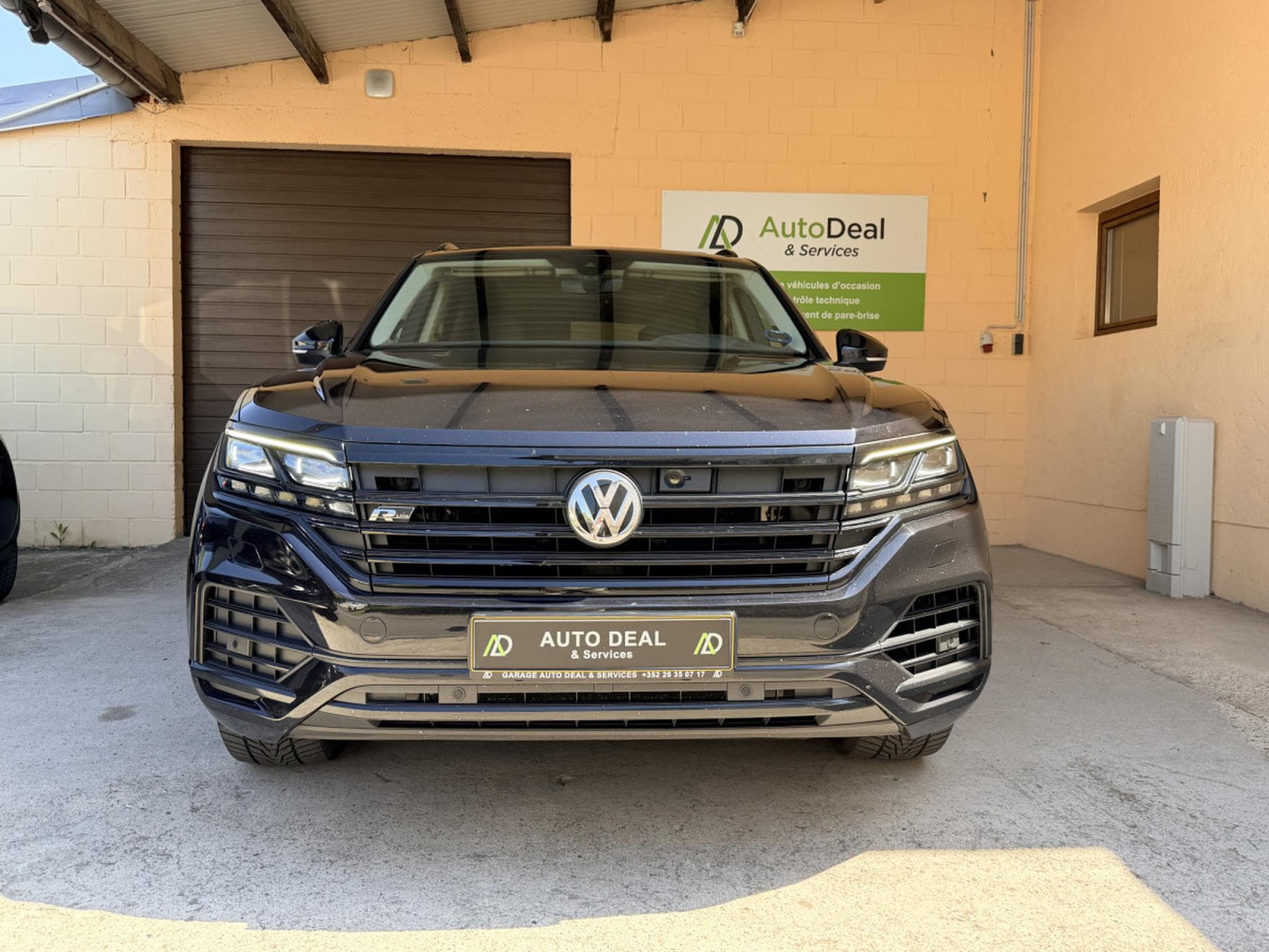 VW Touareg 3.0d R-line 4Motion Panorama Head-Up Camera 286cv (2018) - Photo 2
