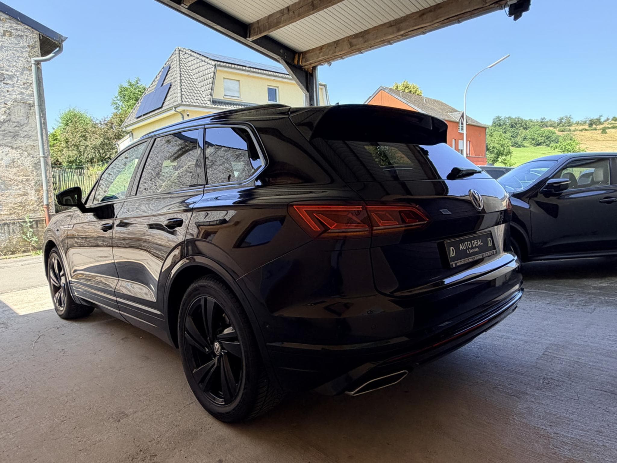 VW Touareg 3.0d R-line 4Motion Panorama Head-Up Camera 286cv (2018) - Photo 4