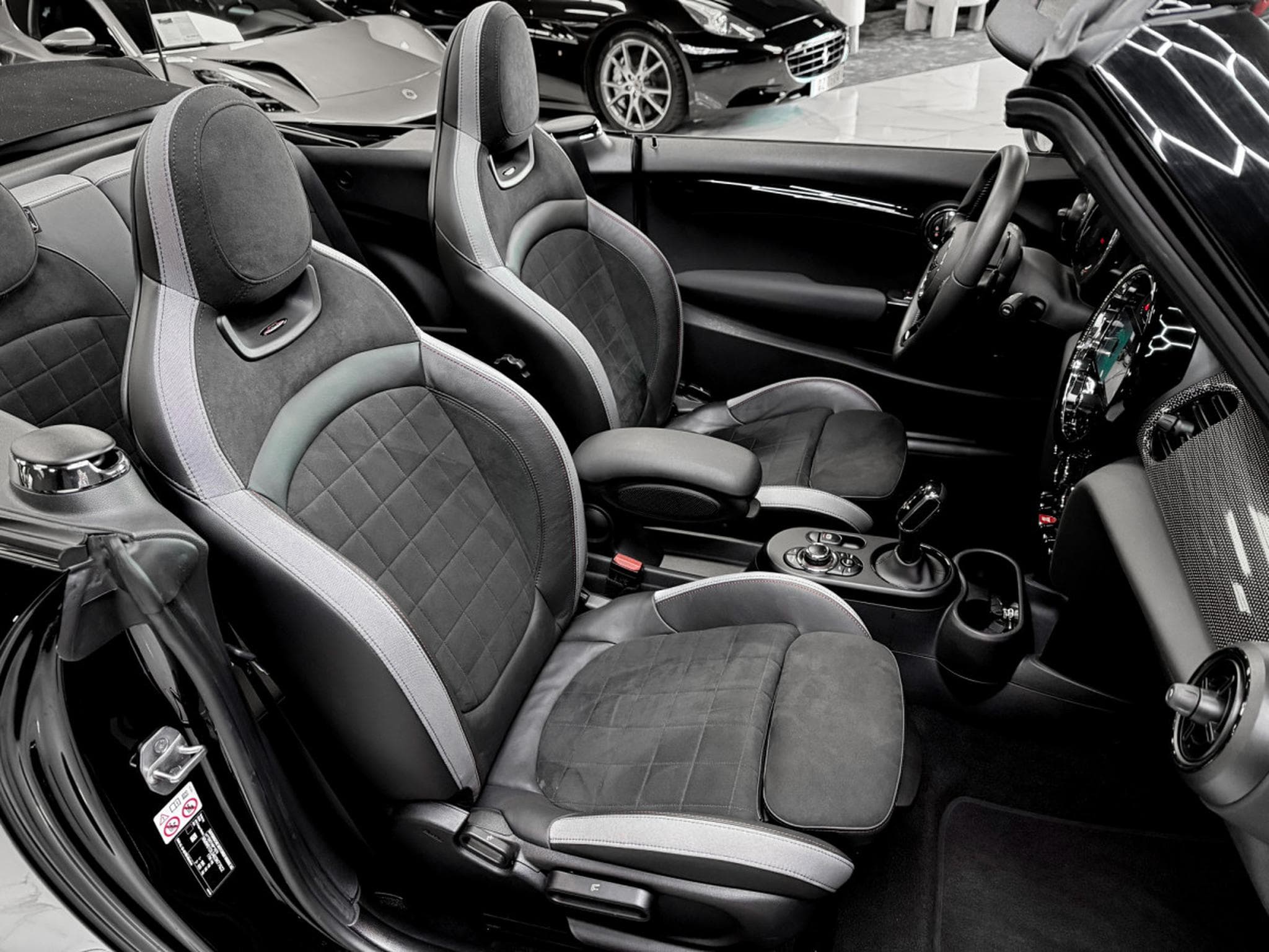 Mini Cooper John Cooper Works Cabriolet JCW CABRIO (2021) - Photo 13