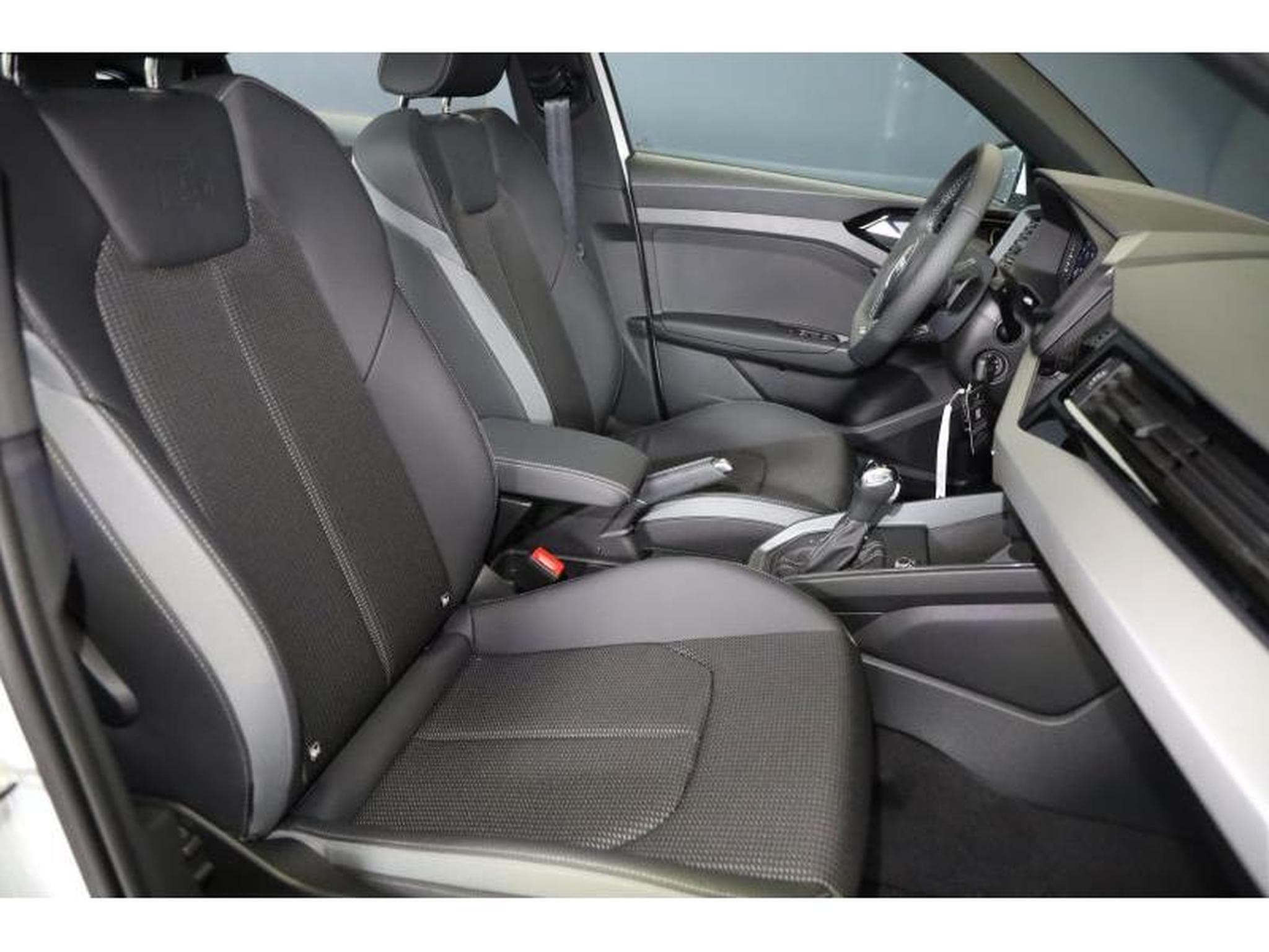 Audi A1 Sportback S Line (2024) - Foto 11
