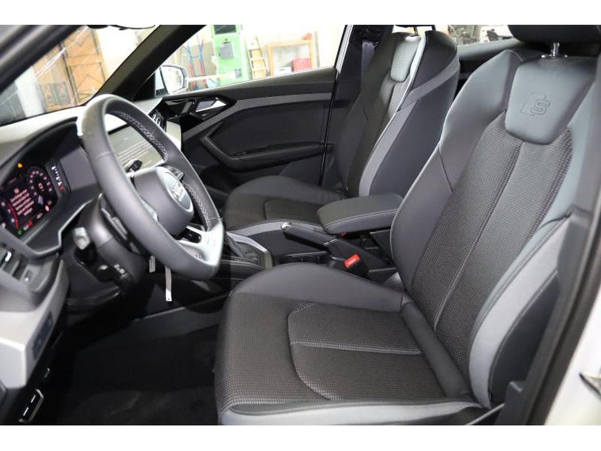 Audi A1 Sportback S Line (2024) - Foto 5