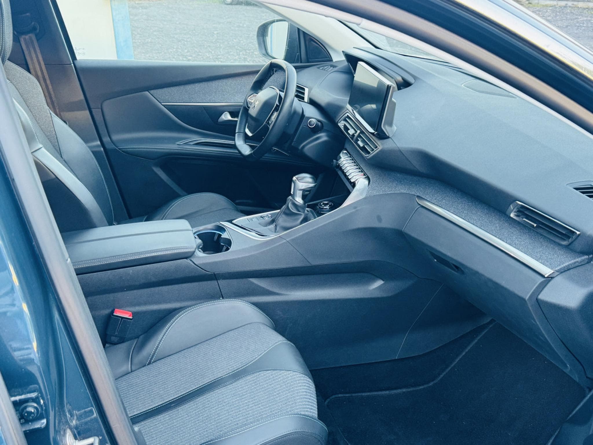 Peugeot 5008 1.5 hdi 136ch 7 places. 1-prop tva récupérable (2021) - Photo 3