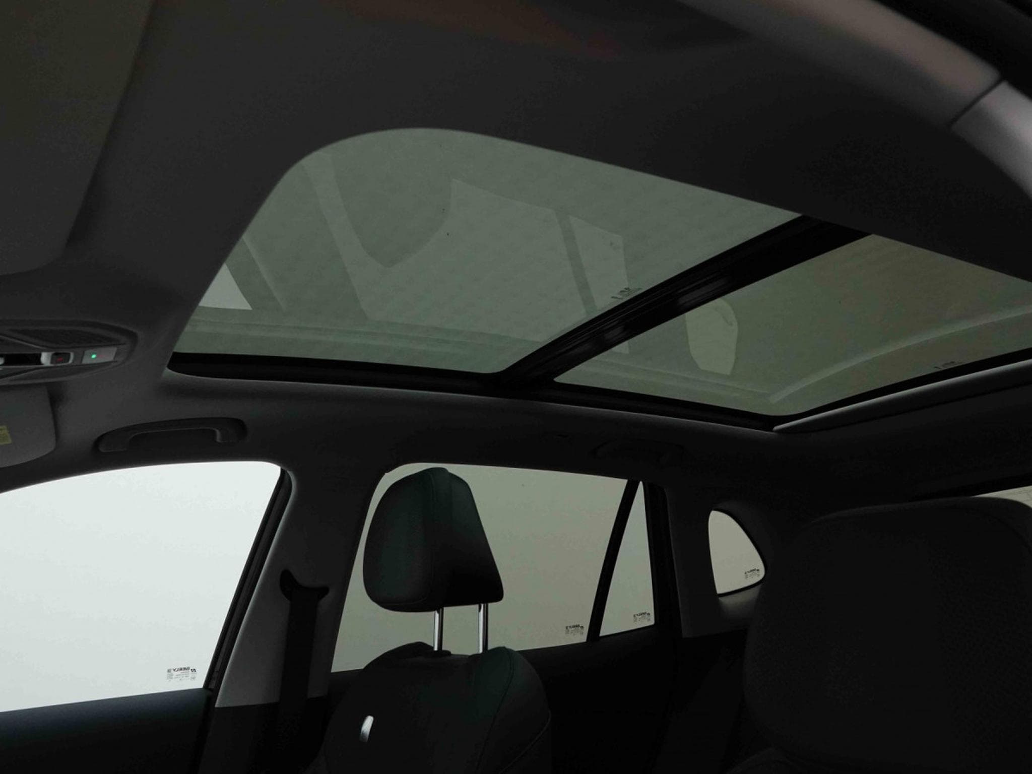 Geely Starray 1.5 PHEV 263 AT MAX + (2026) - Photo 10