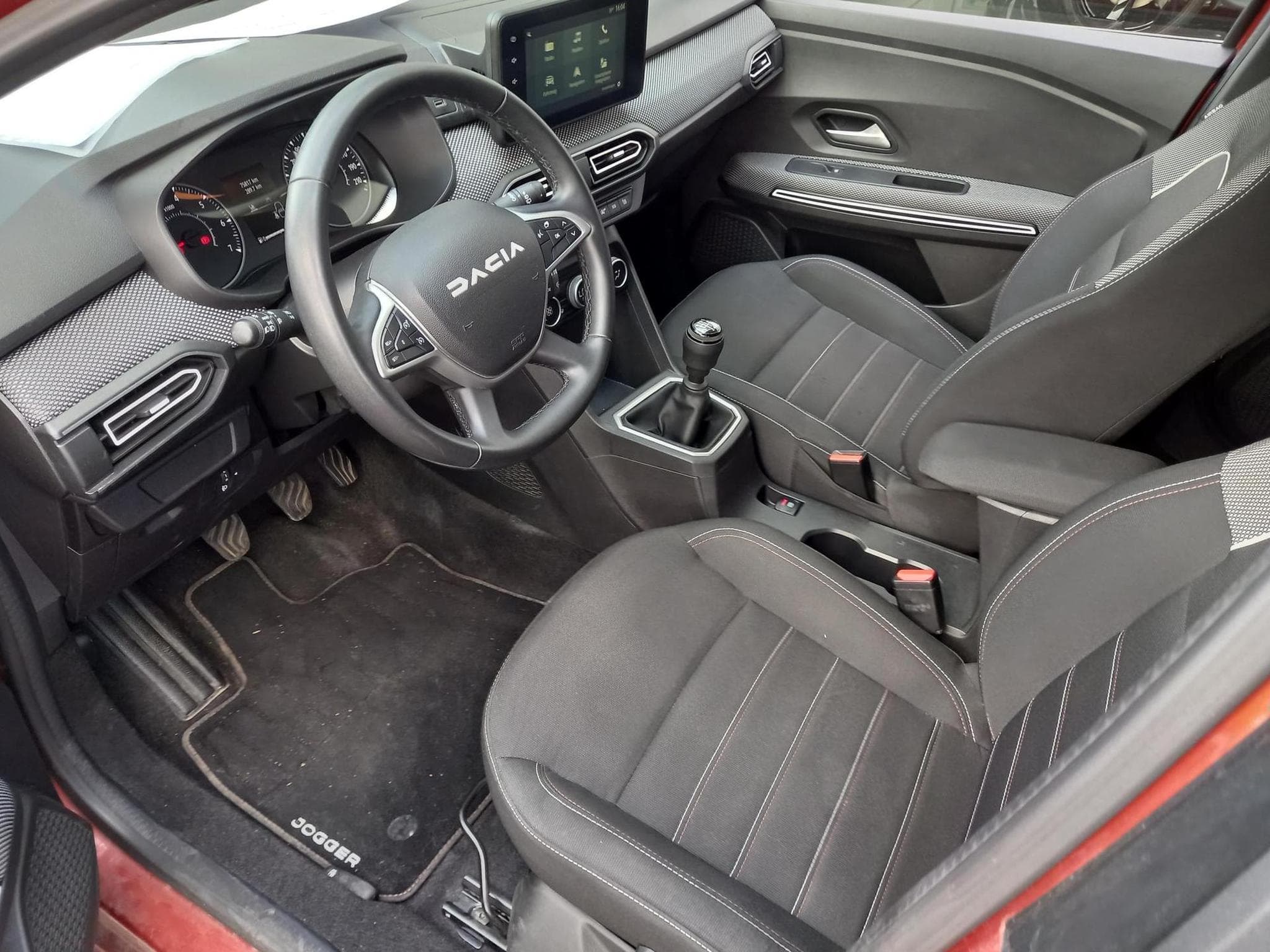 Dacia Jogger Extreme 1.0 TCe (2023) - Photo 2
