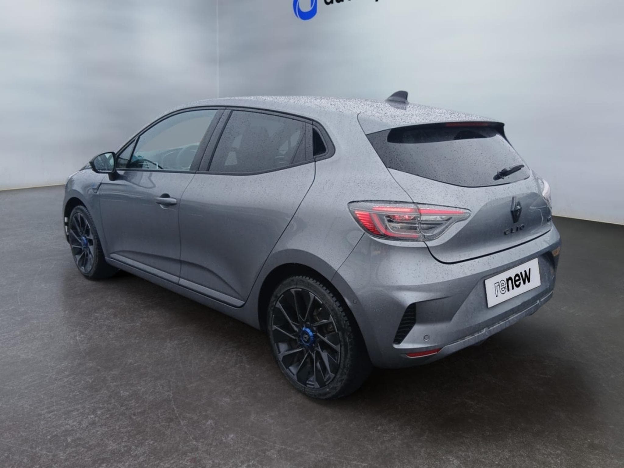 Renault Clio 1.6 Tce E-TECH Hybrid Esprit Alpine EDC (2025) - Foto 3