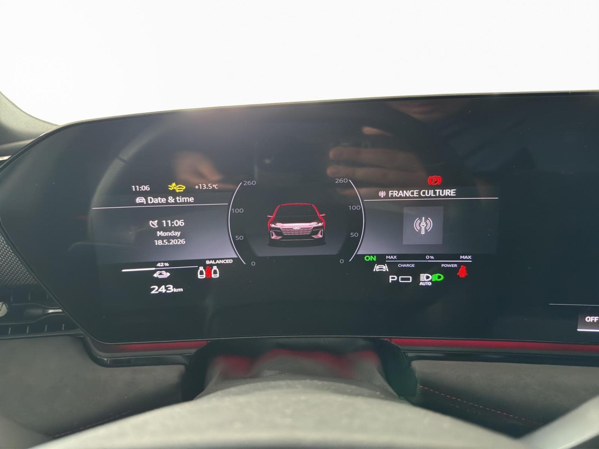 Audi A6 e-tron Avant (2026) - Photo 11