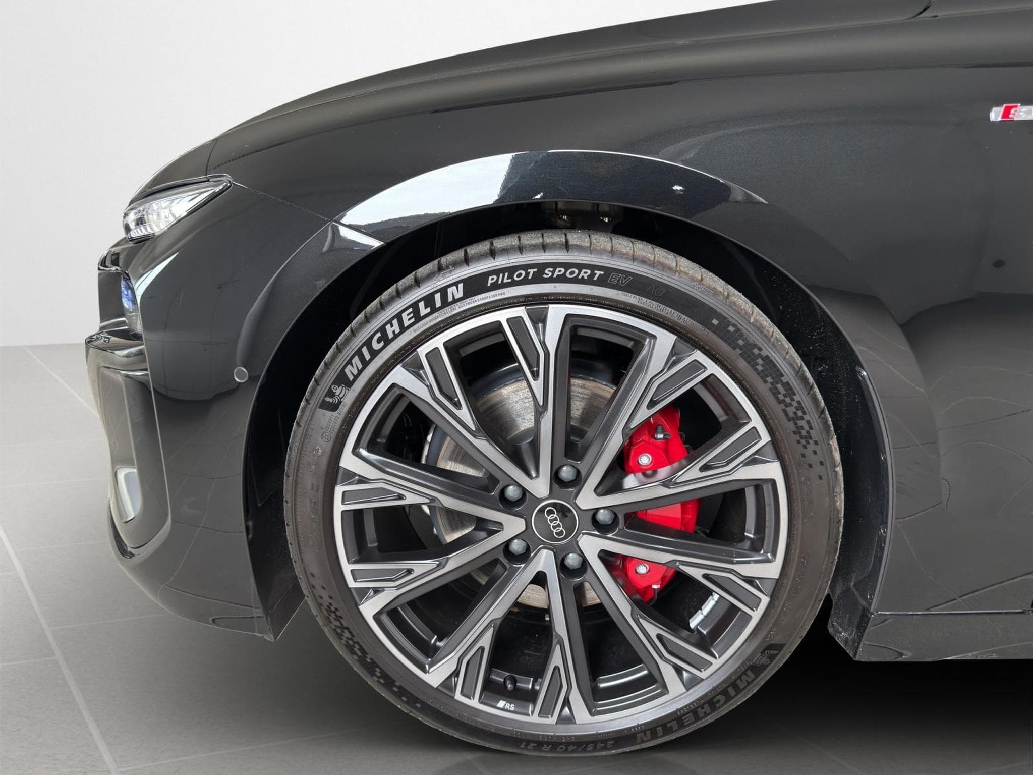Audi A6 e-tron Avant (2026) - Photo 7