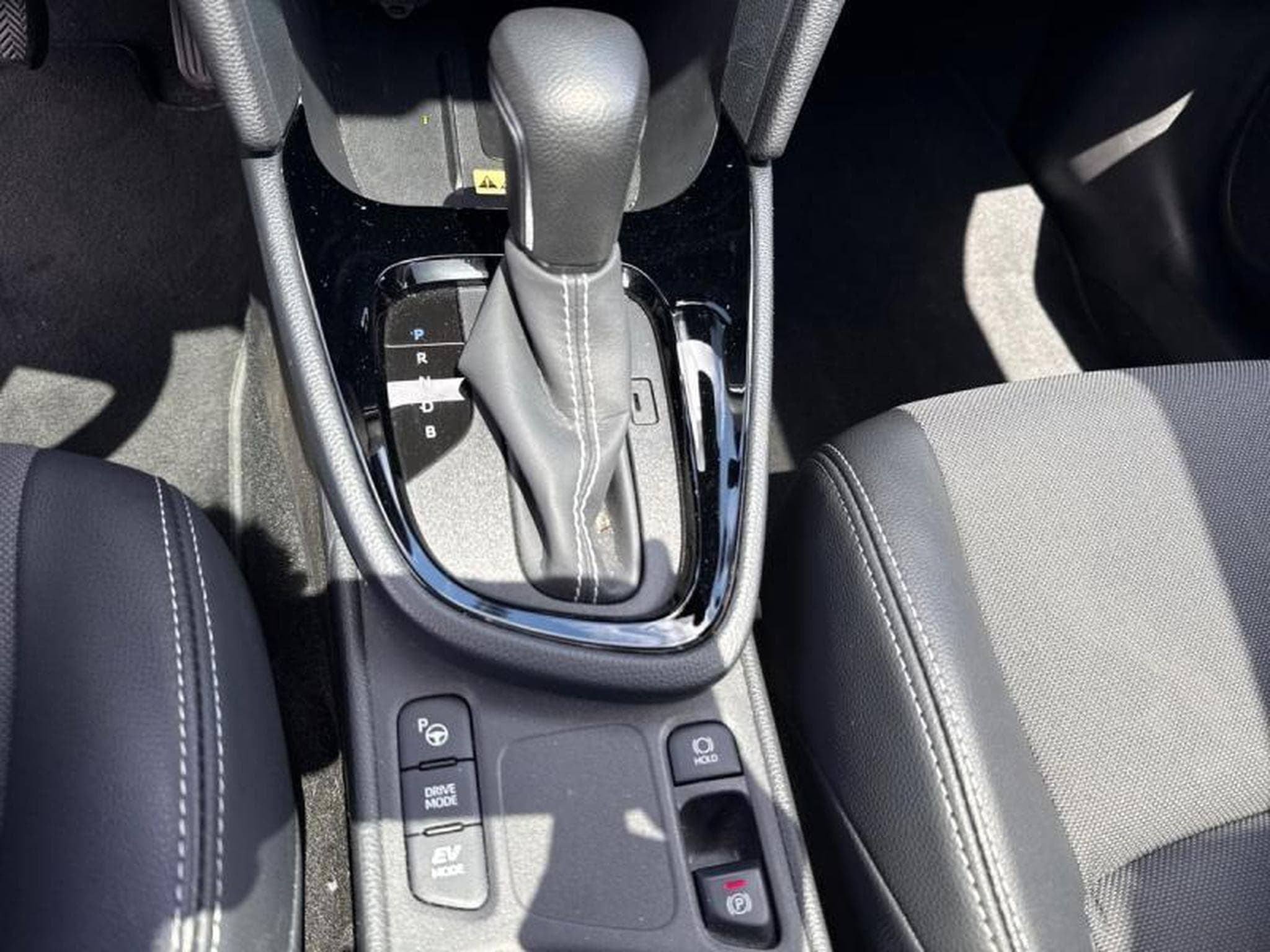 Toyota Yaris Cross (2024) - Photo 25