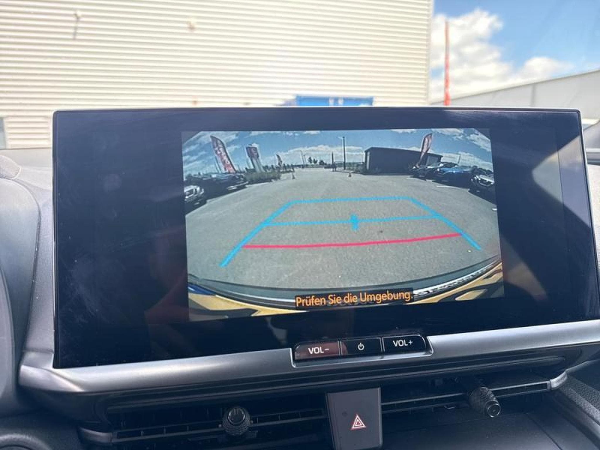 Toyota C-HR PHEV CVT Elite (2025) - Photo 15
