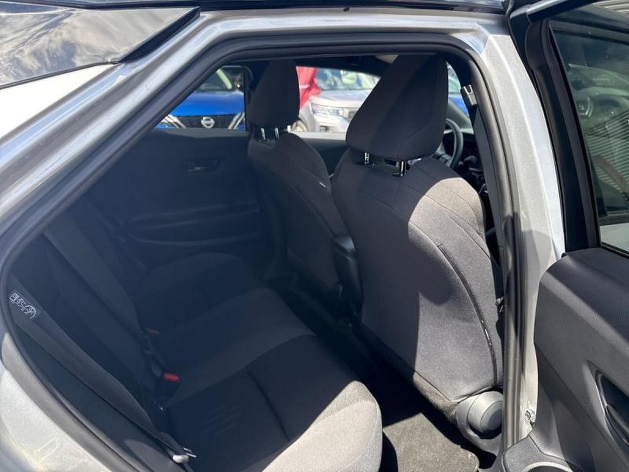 Toyota C-HR PHEV CVT Elite (2025) - Photo 22