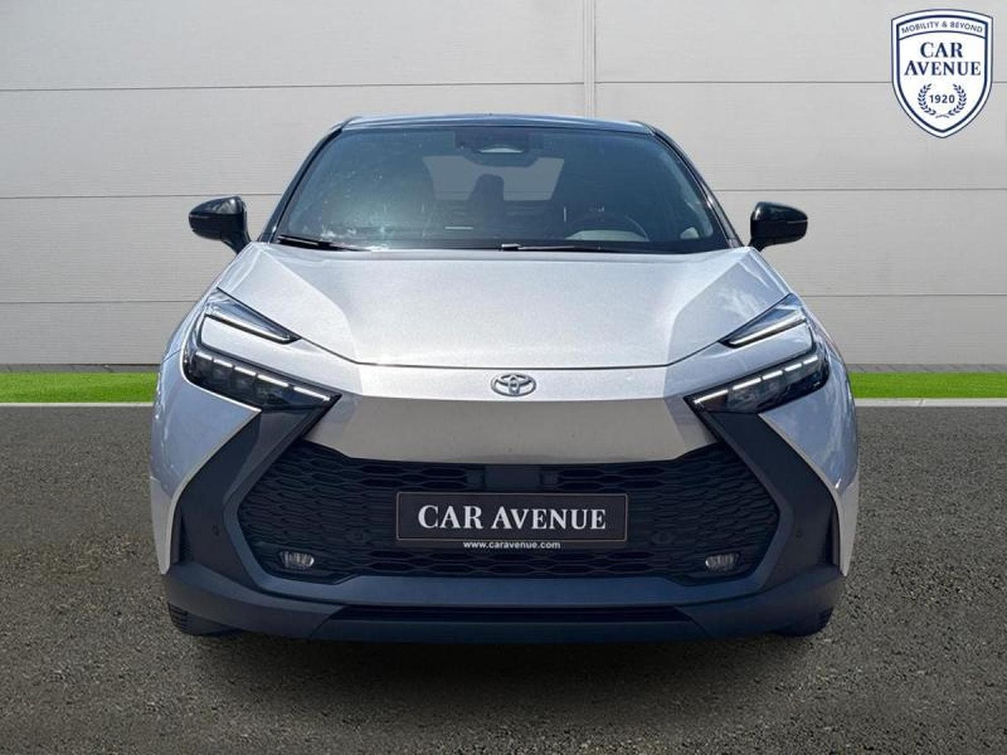 Toyota C-HR PHEV CVT Elite (2025) - Photo 3