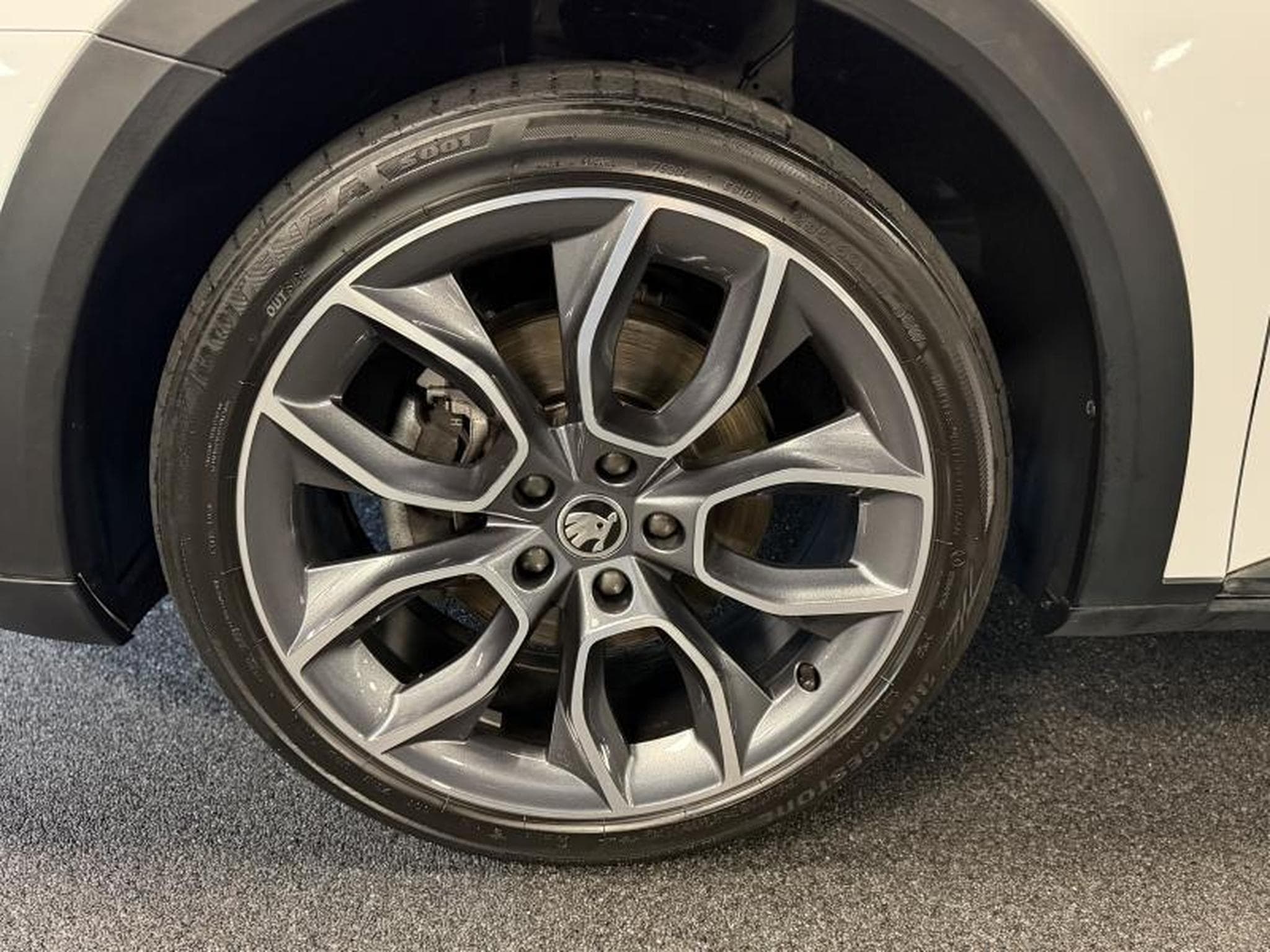 Skoda Superb SCOUT 2.0 TDI DSG 4X4 (2020) - Foto 7