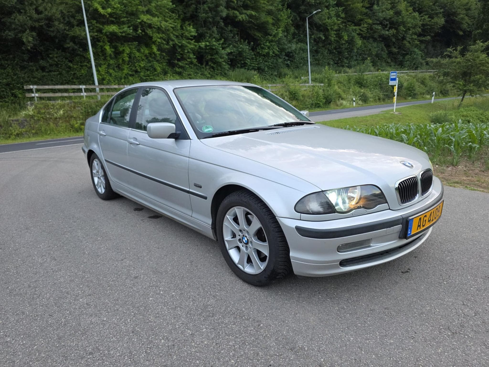 BMW 323 i Automatic (1999) - Photo 2