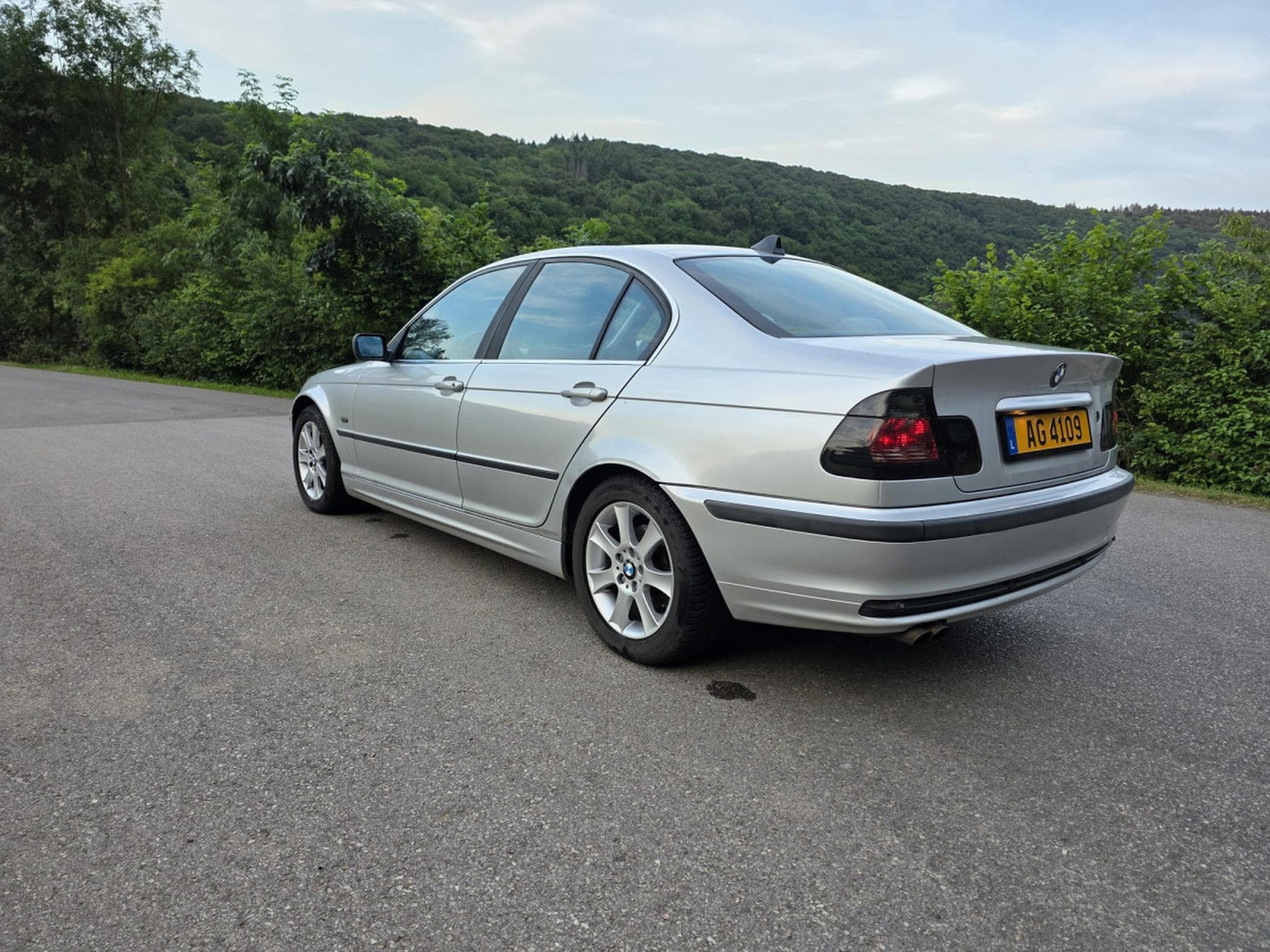 BMW 323 i Automatic (1999) - Photo 3