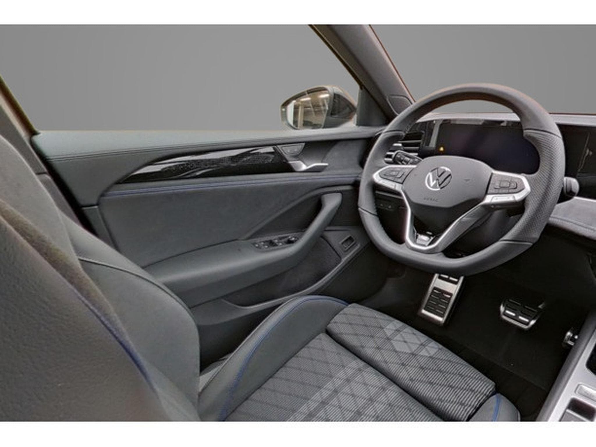 VW Passat 2.0 TSI 204 DSG R-Line (2025) - Photo 8