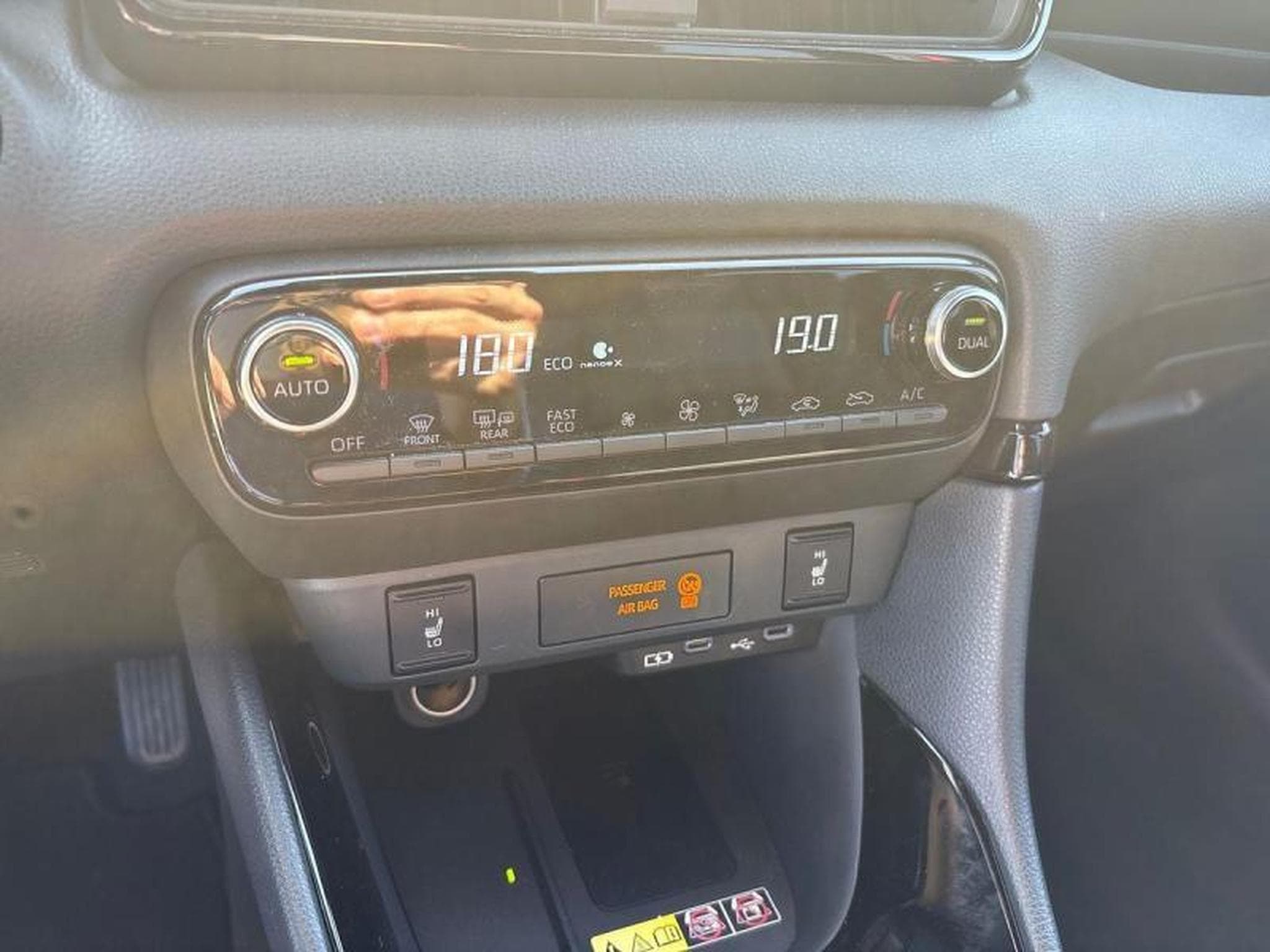 Toyota Yaris IV (2024) - Foto 16