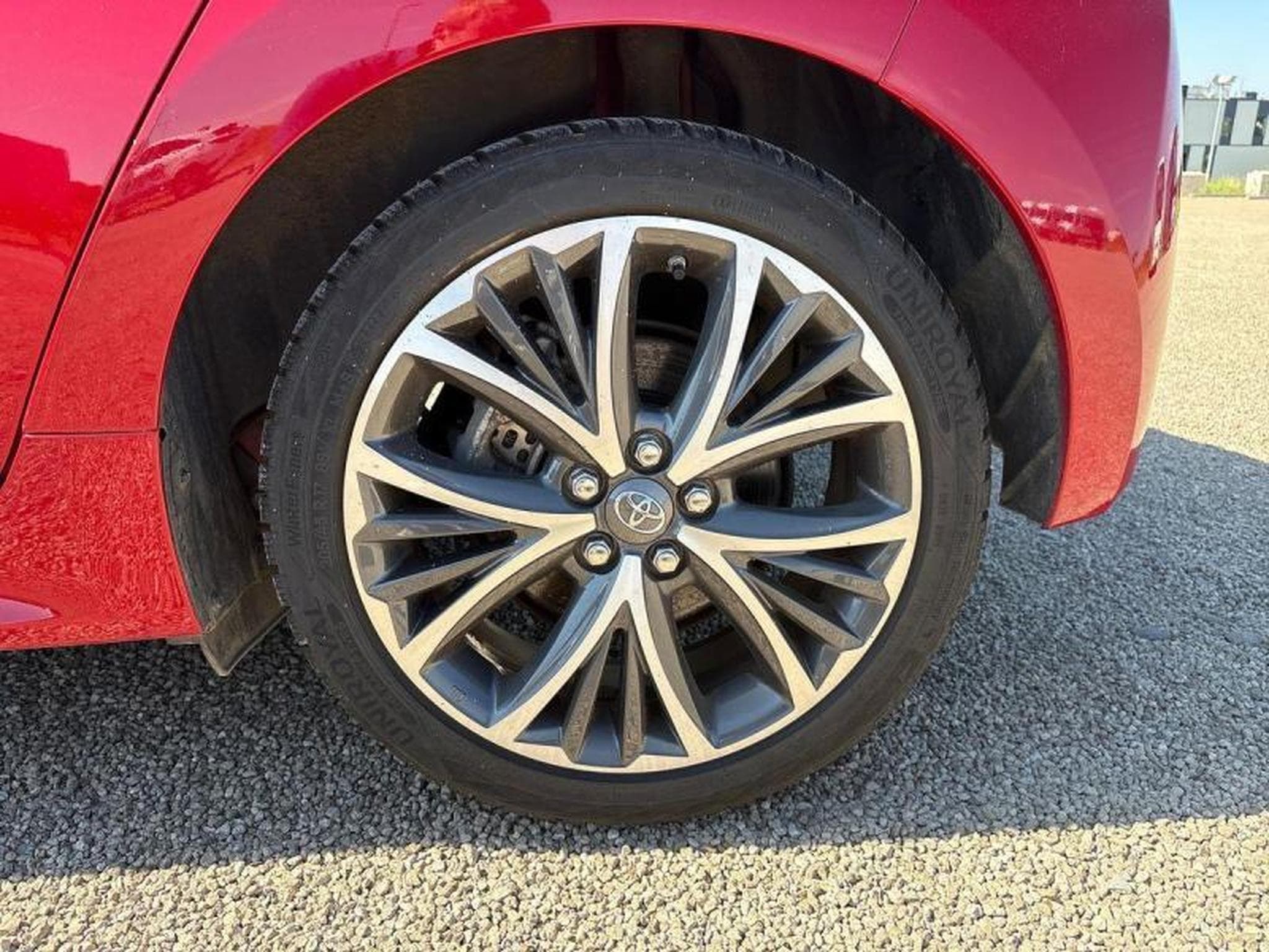 Toyota Yaris IV (2024) - Foto 20