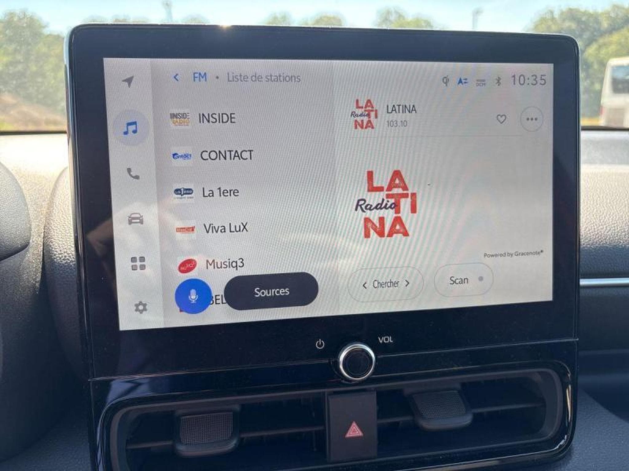 Toyota Yaris IV (2024) - Foto 9