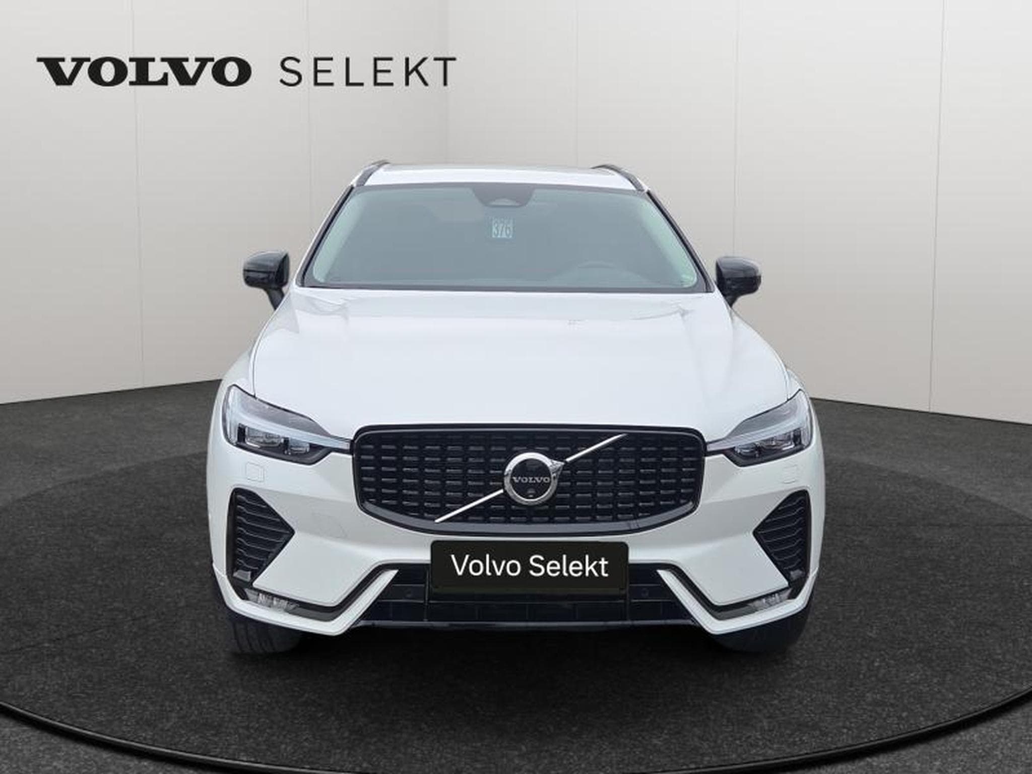 Volvo XC60 B4 Plus Dark / Essence (2024) - Foto 9