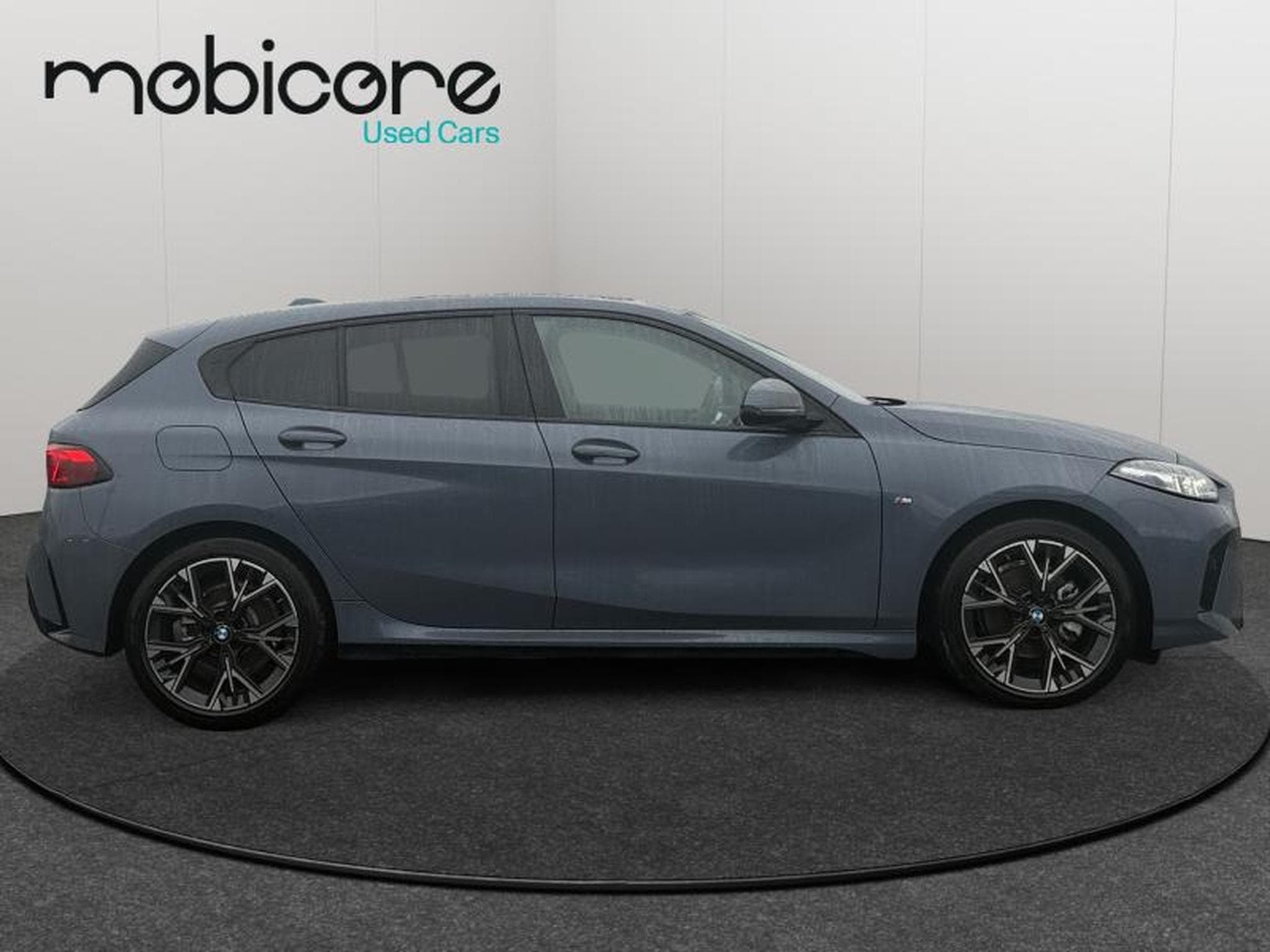 BMW 120 I Pack M / Panoramique / Essence (2025) - Foto 36