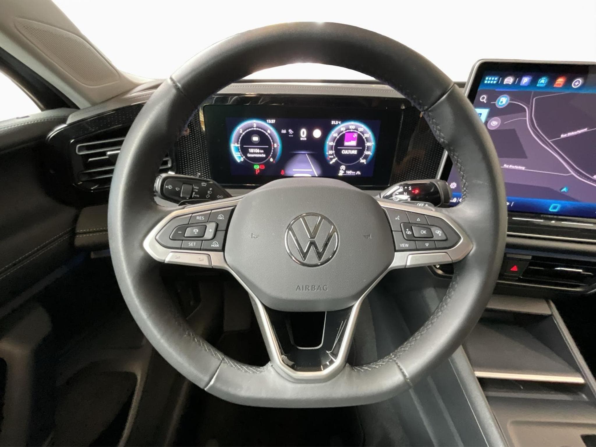 VW Tiguan Life+DSG+AHK+P.Info.+RearView (2025) - Foto 12