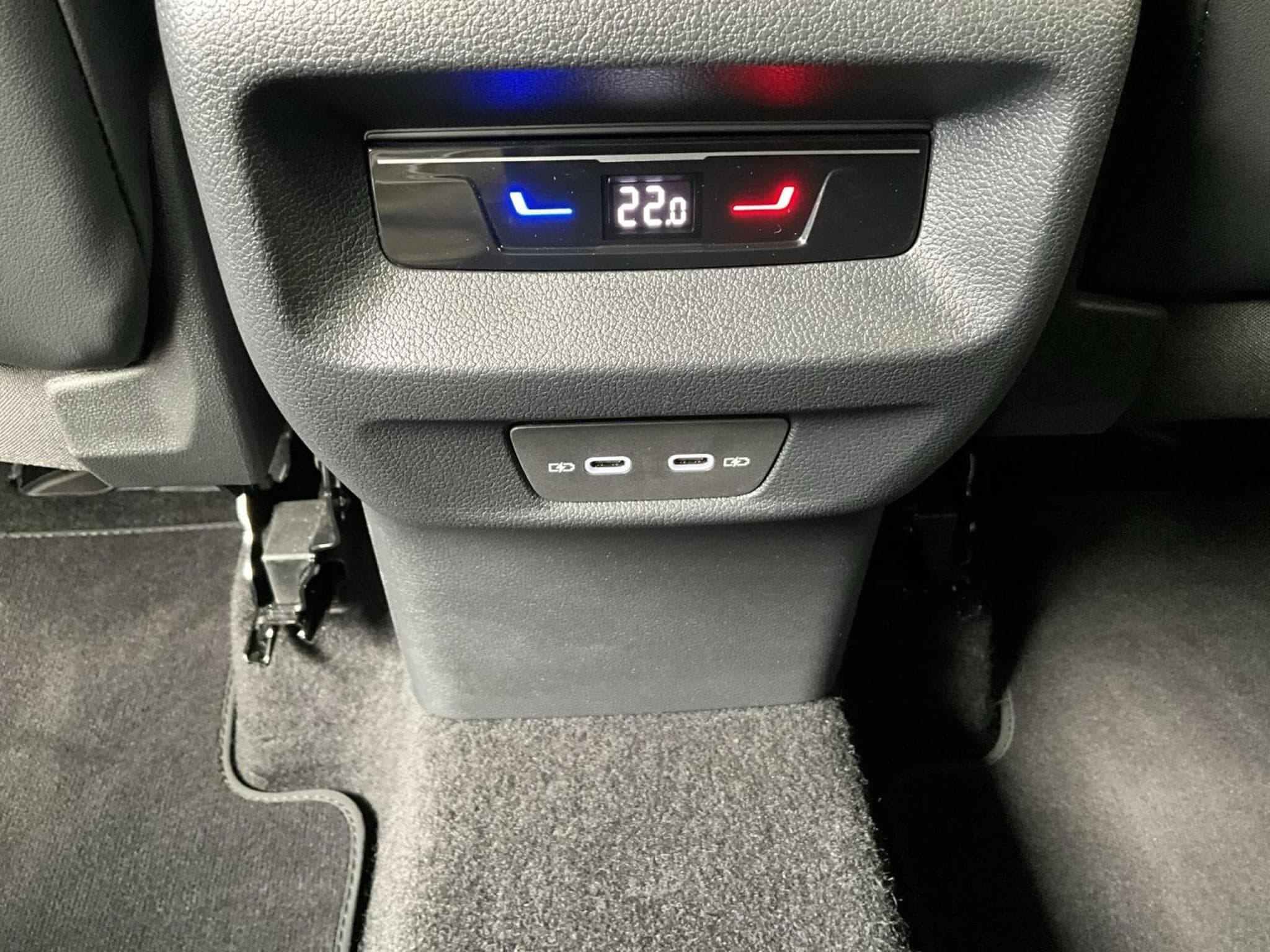 VW Tiguan Life+DSG+AHK+P.Info.+RearView (2025) - Foto 19