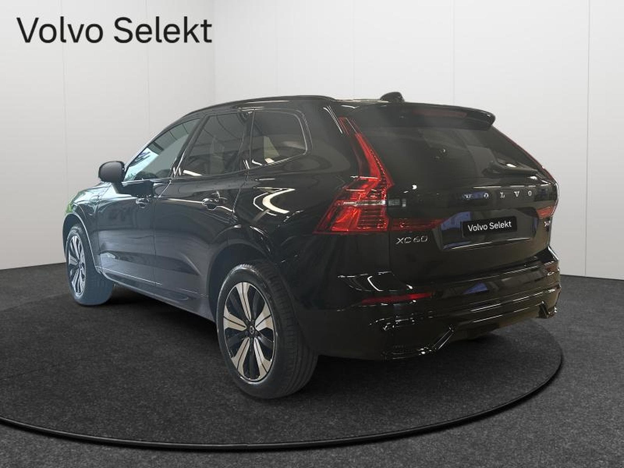 Volvo XC60 T6 Plus Dark / Hybride KIT HIVER INCLUS (2025) - Foto 30