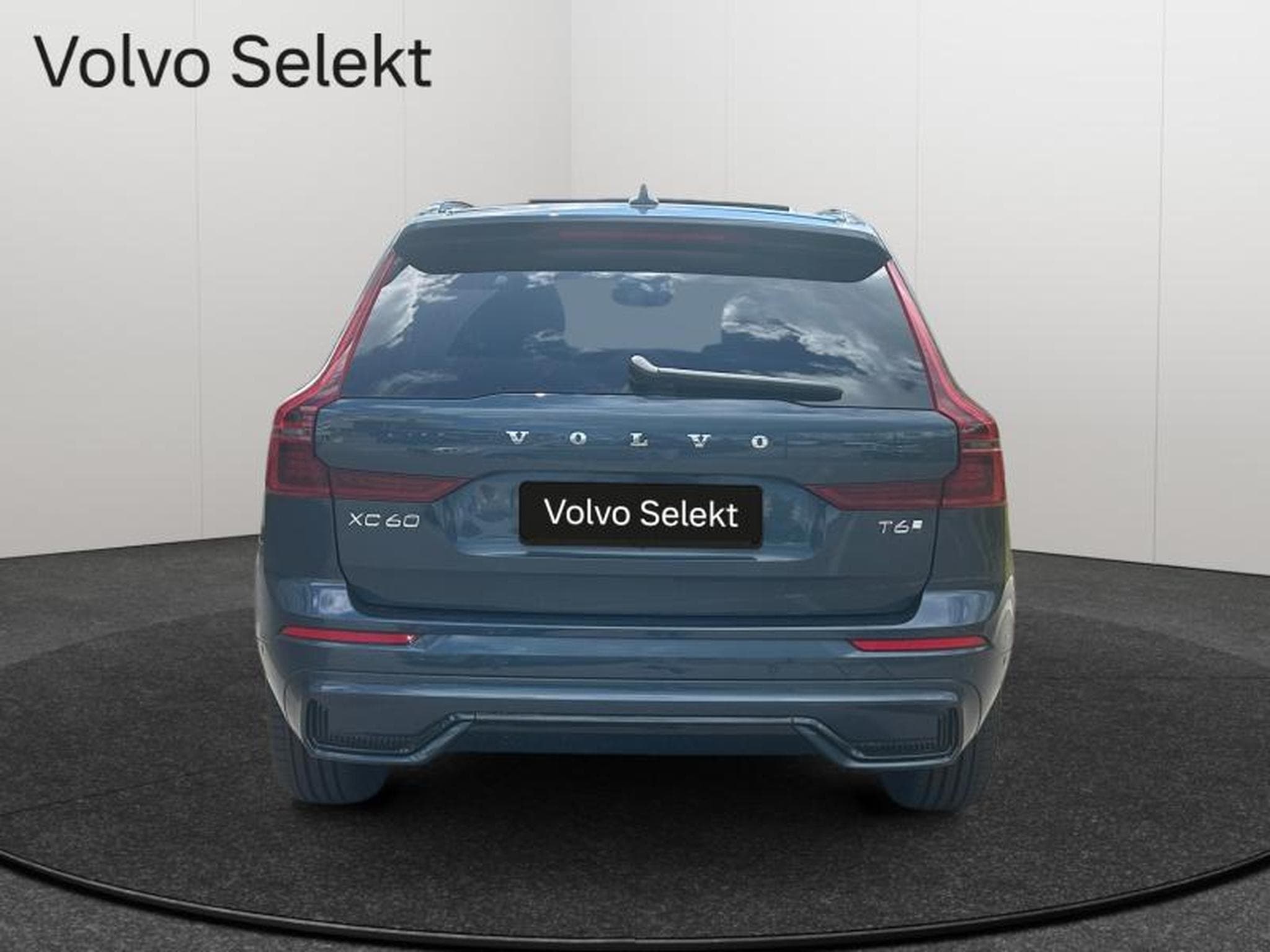 Volvo XC60 FACELIFT T6 Plus Dark / Hybride KIT HIVER INCLUS (2025) - Foto 7