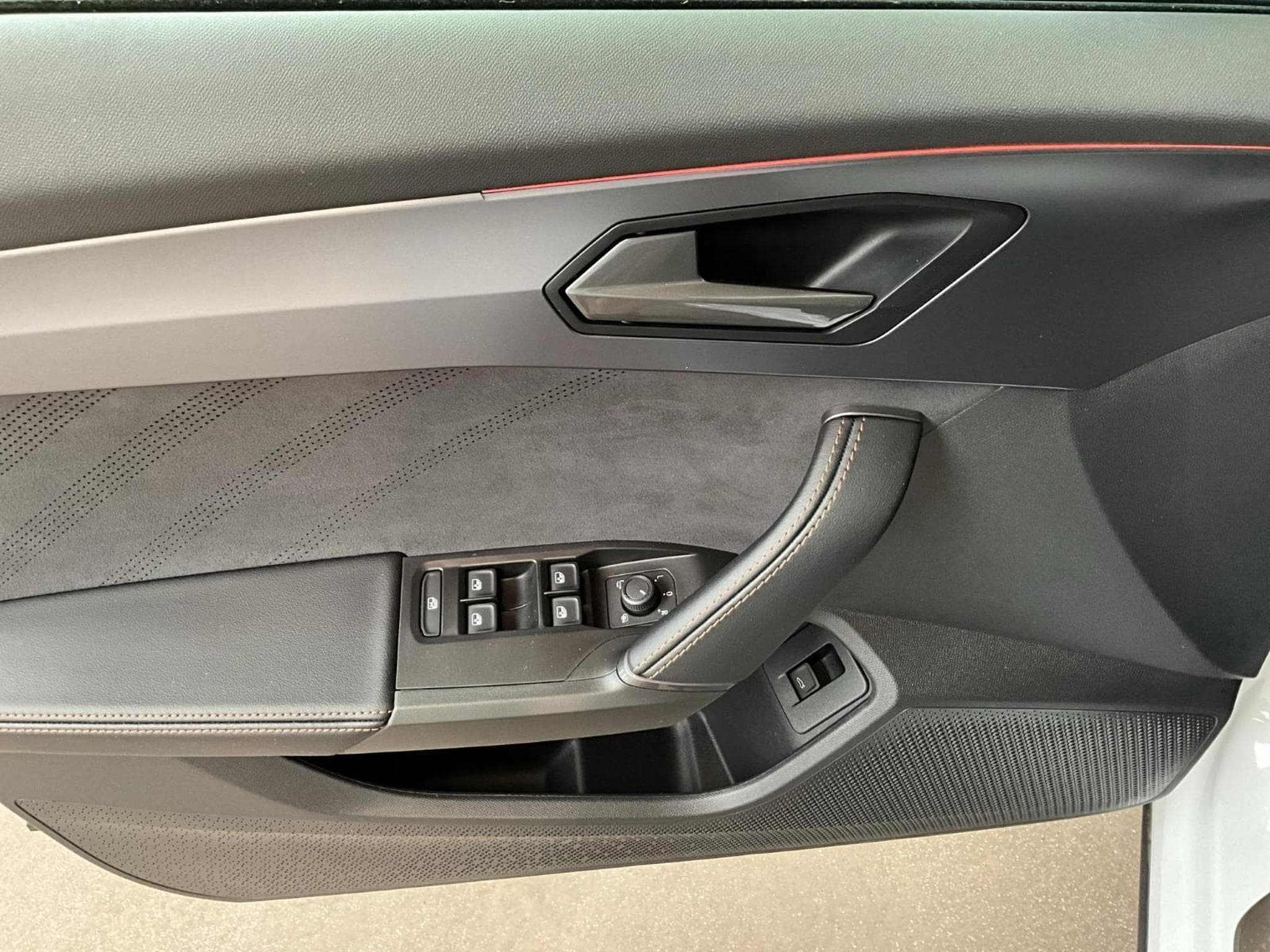 Cupra Formentor DSG+Pure-Perf.+Dynamic-Design+PANO+LM19 (2025) - Foto 10