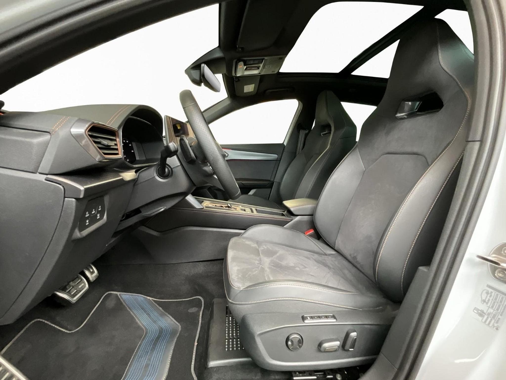 Cupra Formentor DSG+Pure-Perf.+Dynamic-Design+PANO+LM19 (2025) - Foto 11