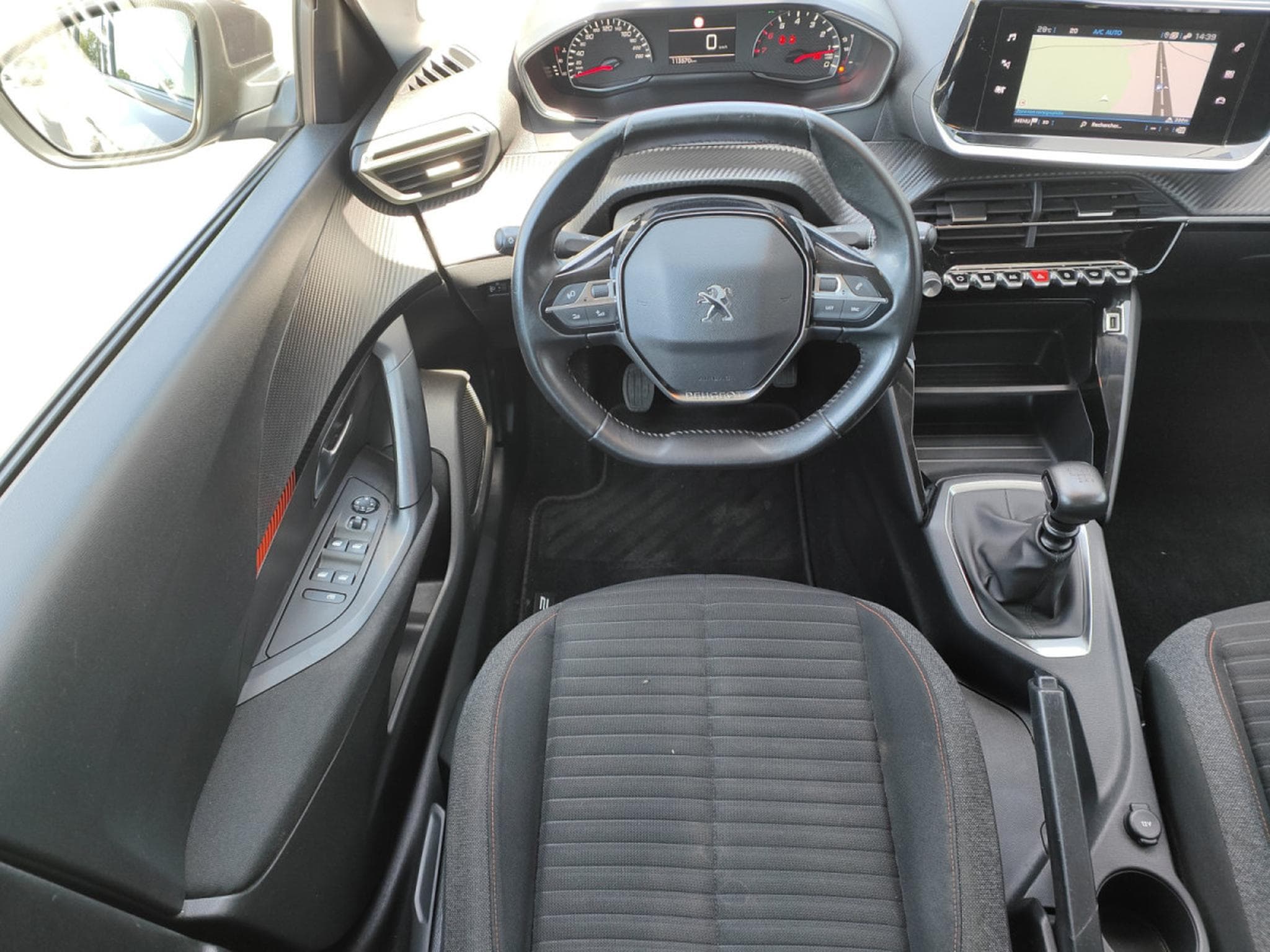 Peugeot 2008 1.2 PURETECH GPS CAMERA CARPLAY ATTELAGE (2020) - Photo 12