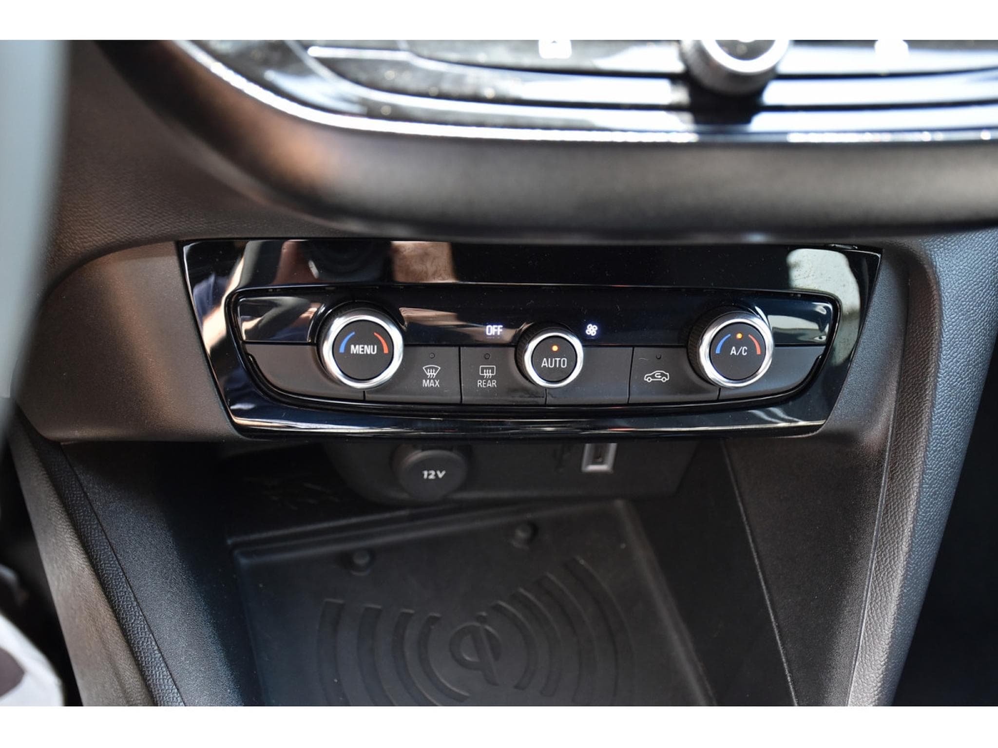 Opel Corsa 1.2 Turbo GS REGUL LANE SIDE GPS CAM KEYLESS 1° MAIN (2025) - Photo 20