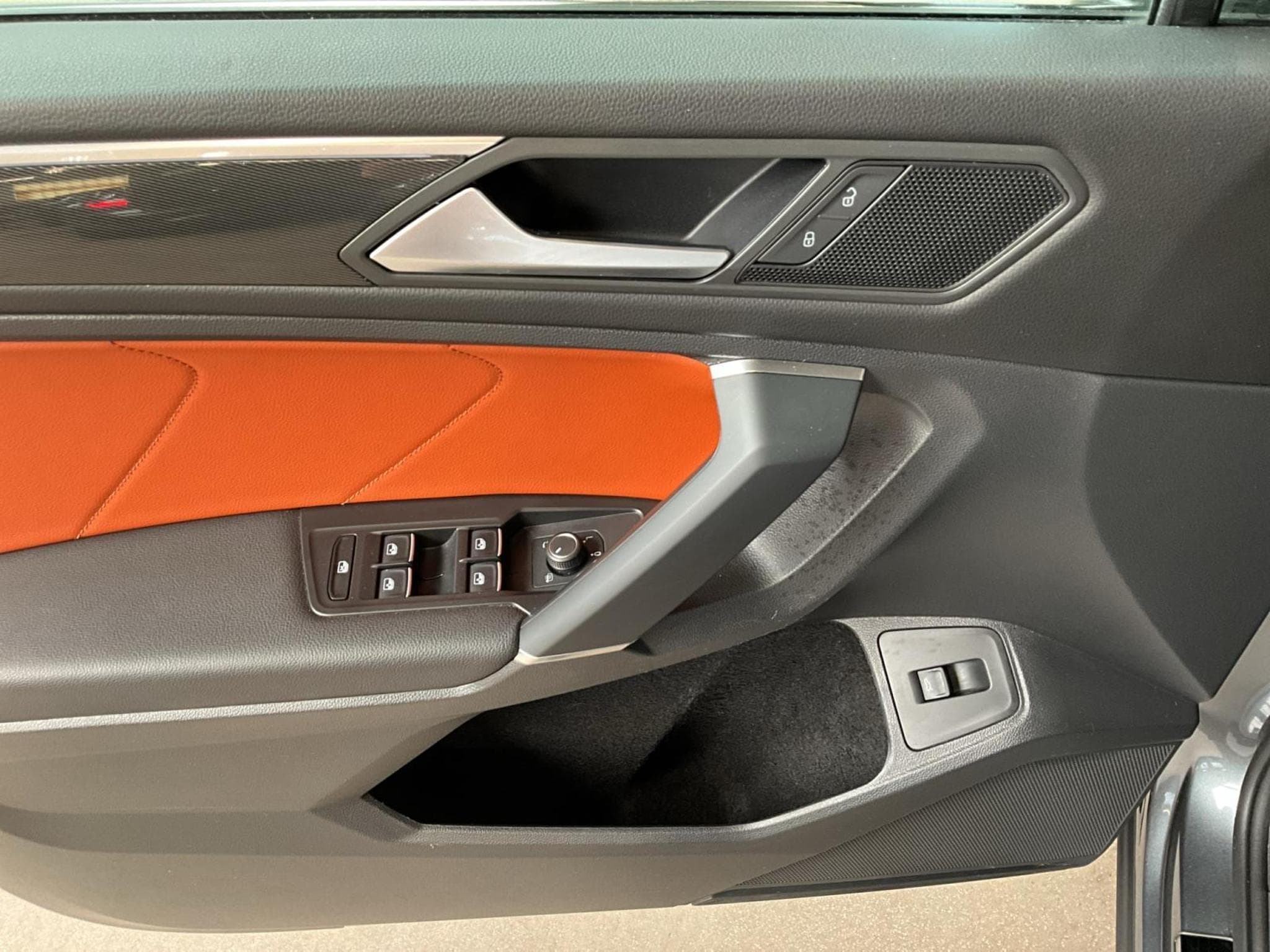 VW Tiguan Allspace+R-line+Highline+DSG+4Motion+AreaView (2019) - Foto 14