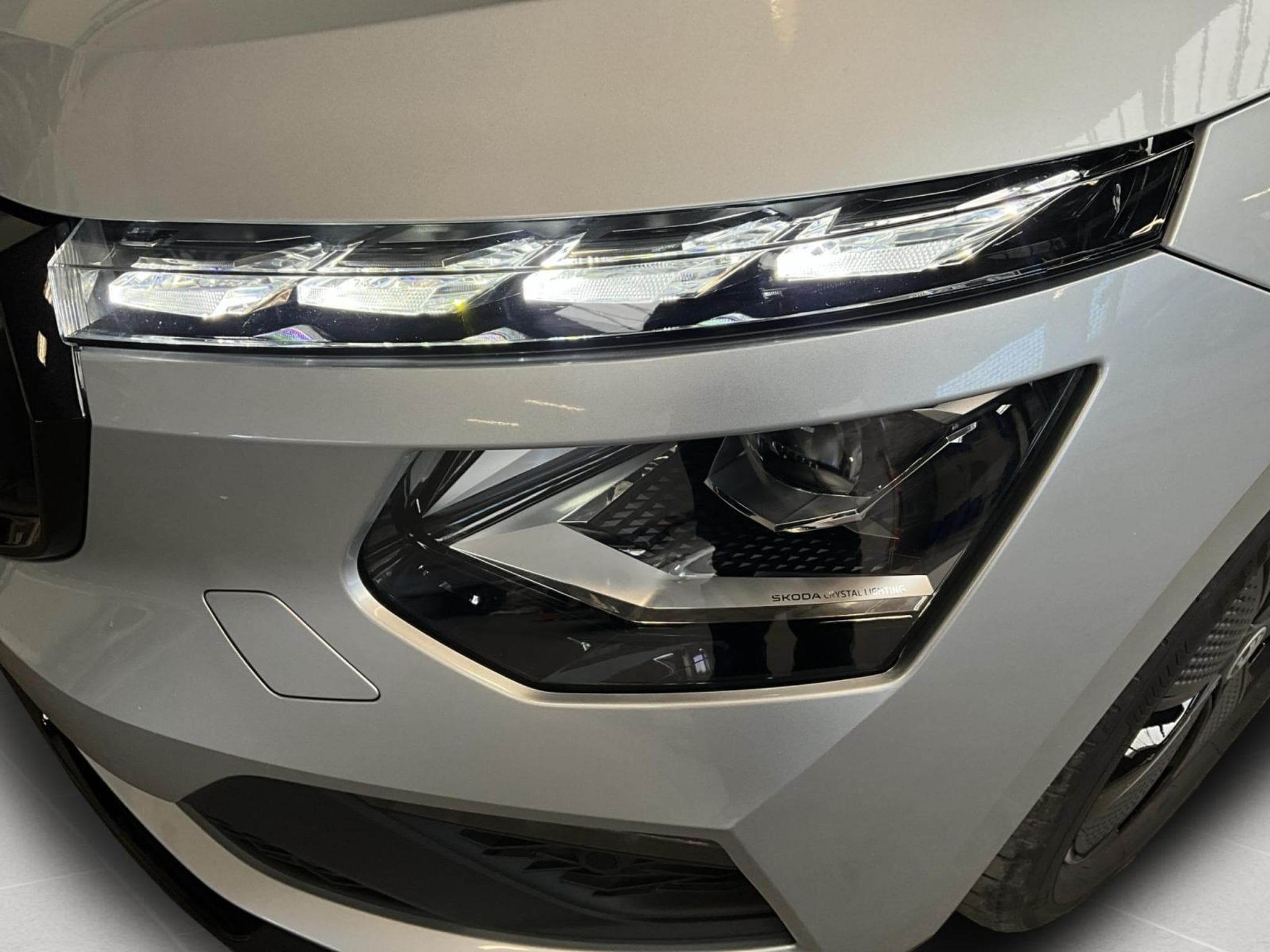 Skoda Kamiq Monte-Carlo+DSG+Led+Navi (2025) - Foto 18