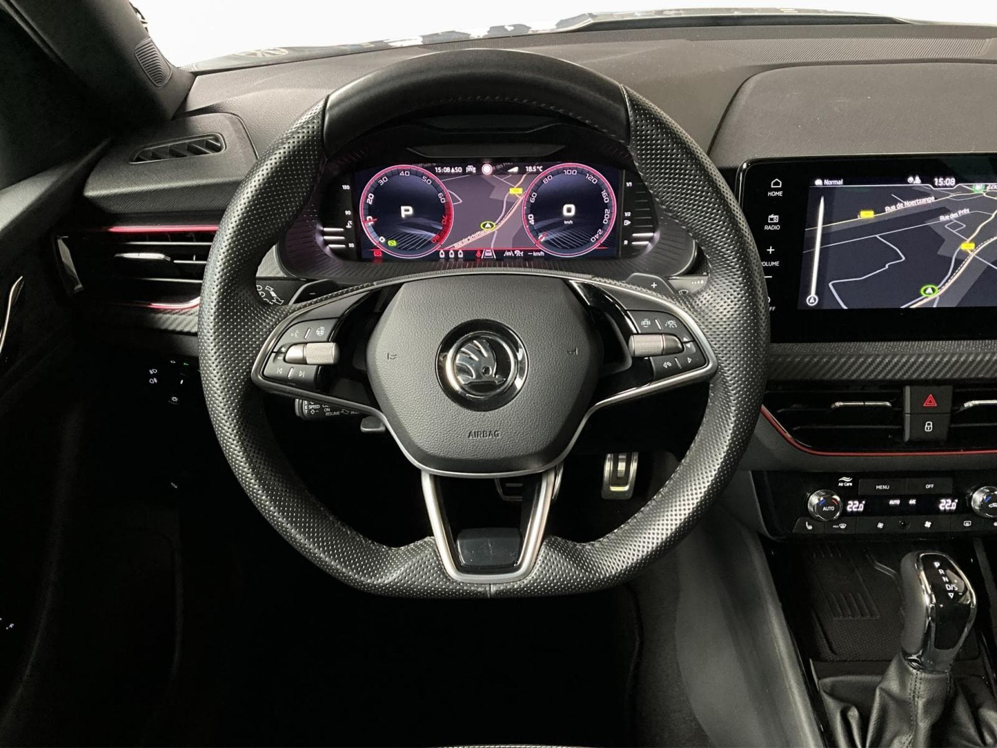 Skoda Kamiq Monte-Carlo+DSG+AHK+LED+Navi (2025) - Foto 10