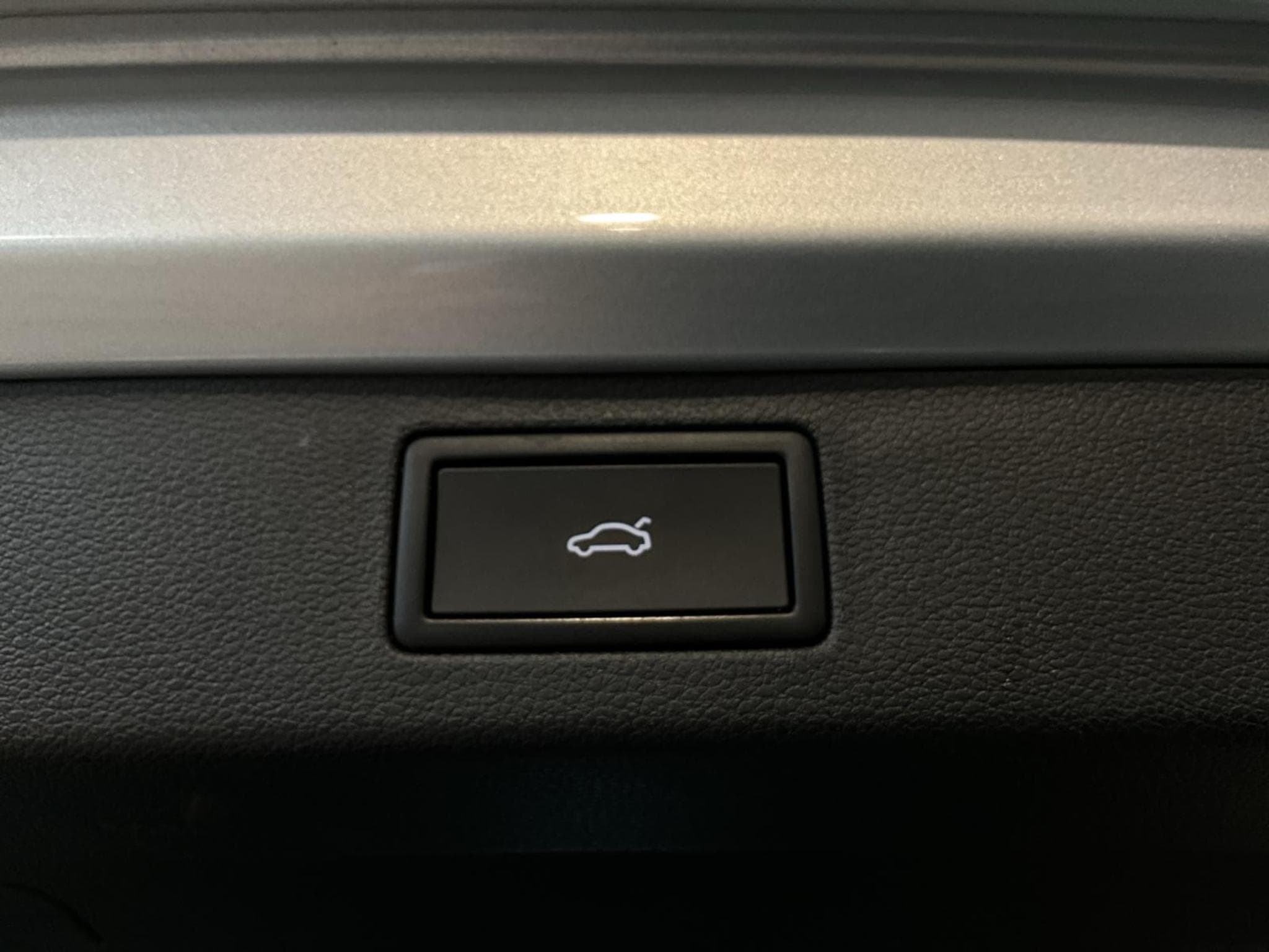 Skoda Kamiq Monte-Carlo+DSG+AHK+LED+Navi (2025) - Foto 20