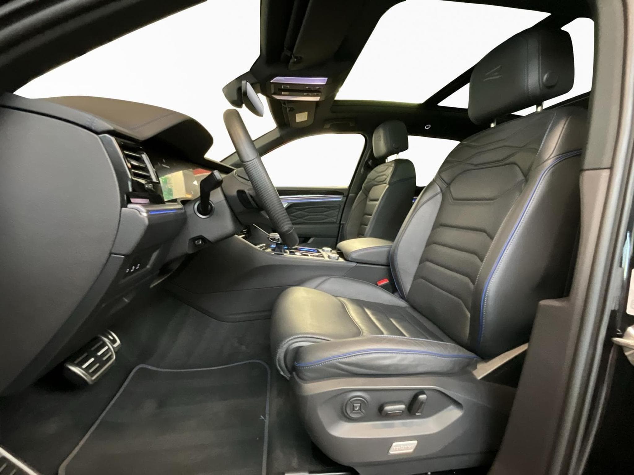 VW Touareg R+V6+4Motion+IQ-Drive+AHK+Luft.+Head.Up (2023) - Foto 9