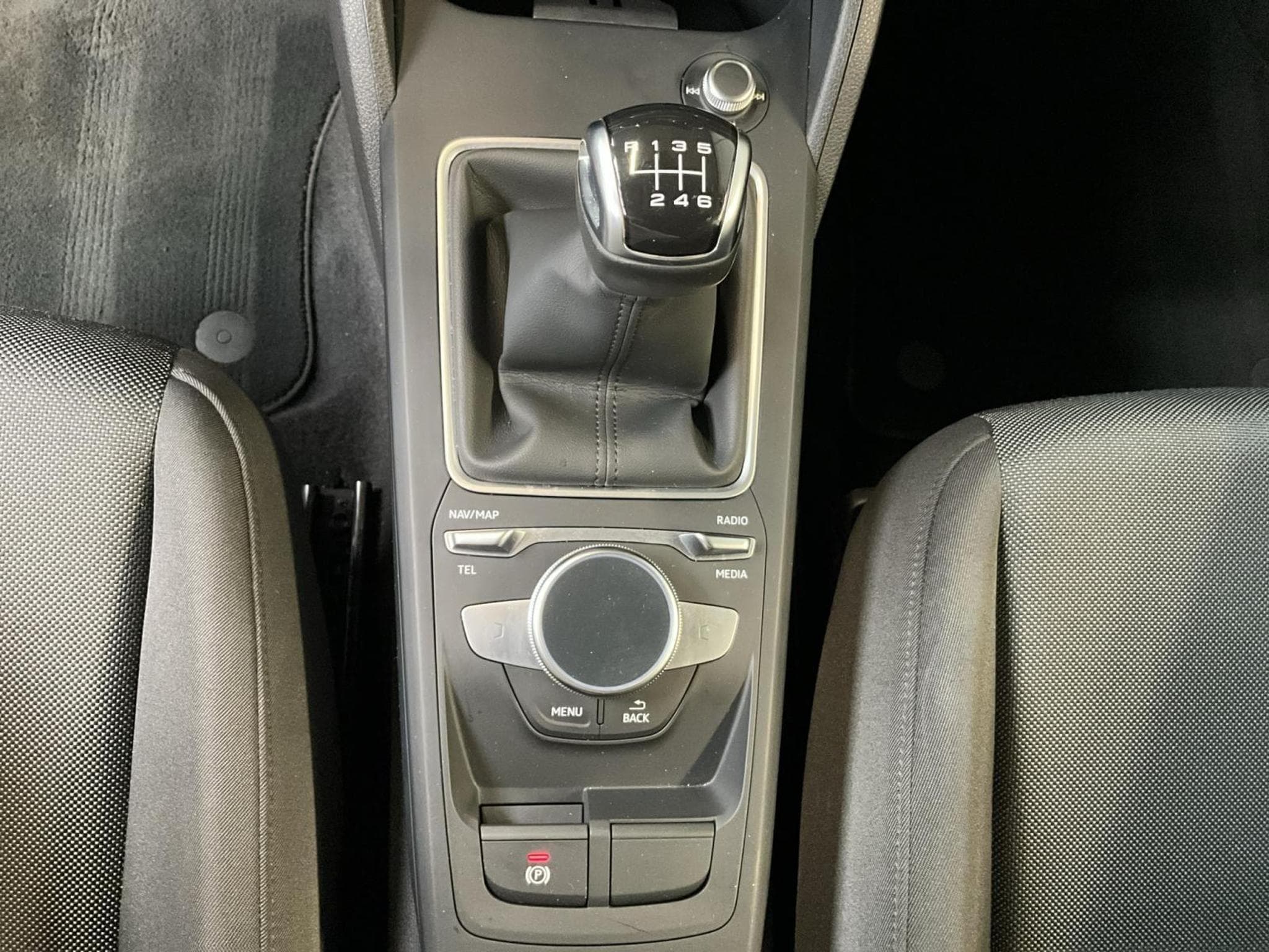 Audi Q2 S-Line+35TFSI+BVM+P.Business+LED-Matrix (2022) - Foto 14