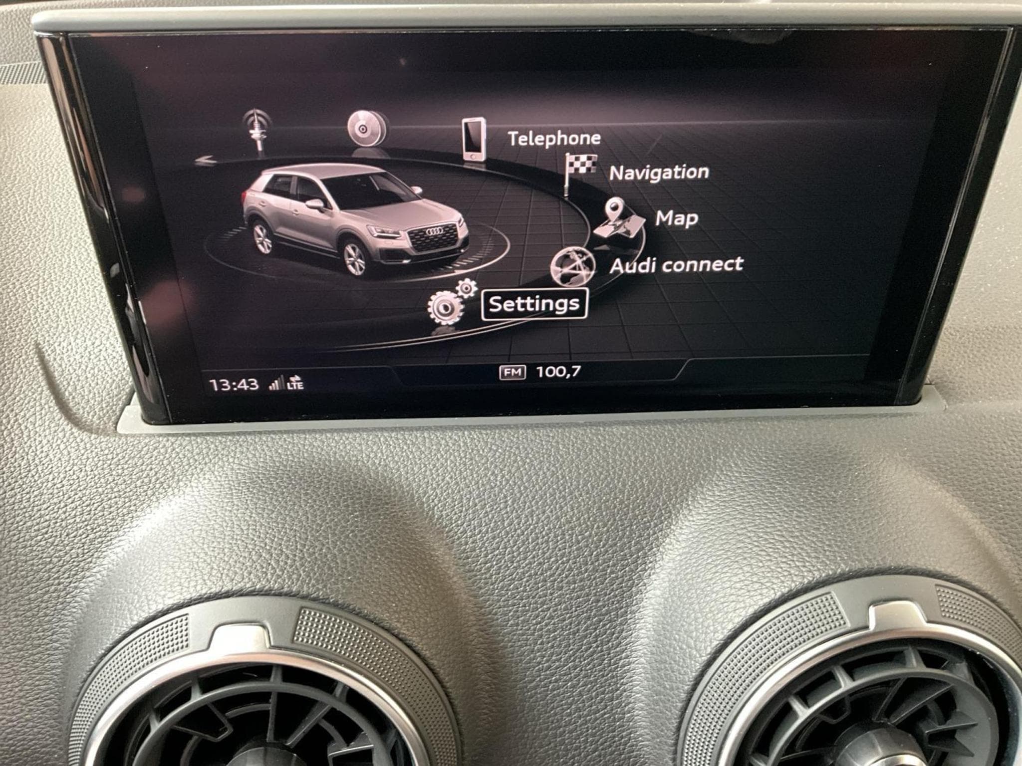 Audi Q2 S-Line+35TFSI+BVM+P.Business+LED-Matrix (2022) - Foto 17
