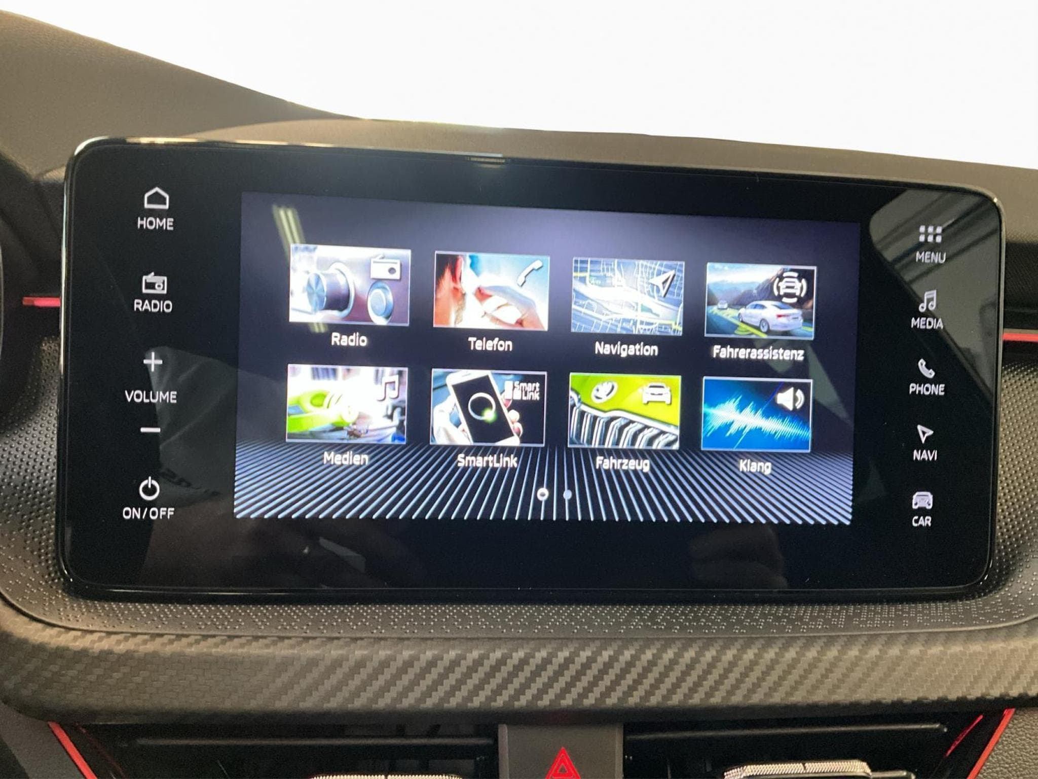 Skoda Kamiq Monte-Carlo+DSG+Led+P.Assisted+P.Park&Go (2025) - Foto 16