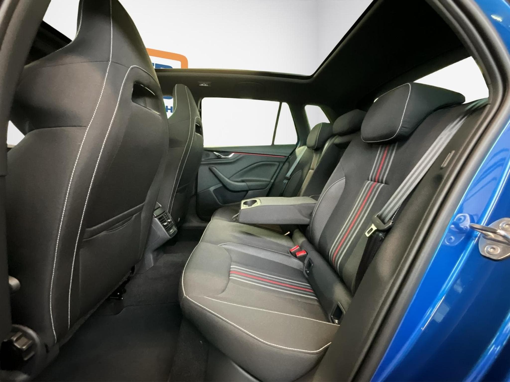 Skoda Kamiq Monte-Carlo+DSG+Led+P.Assisted+P.Park&Go (2025) - Foto 19