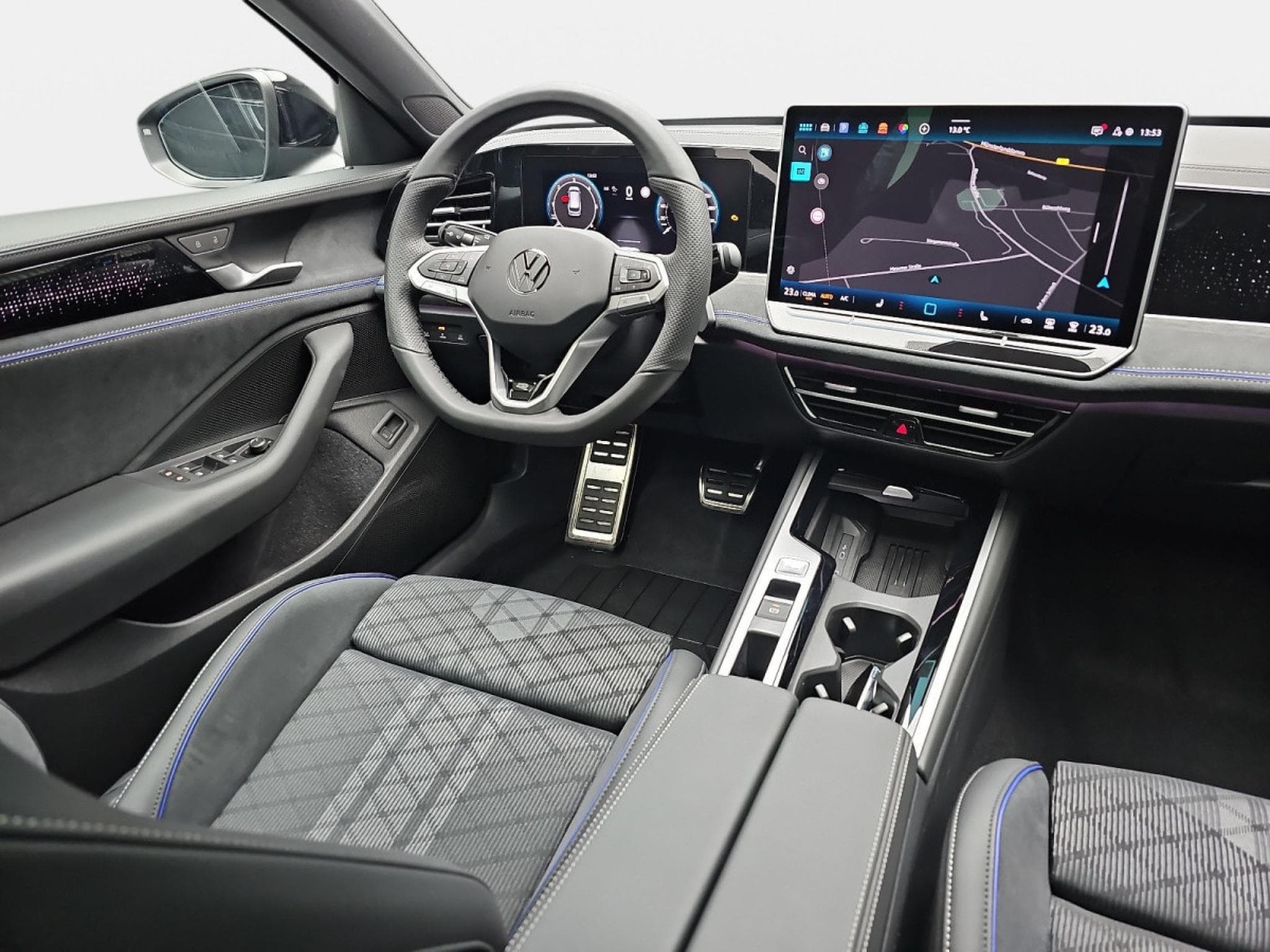 VW Passat 2.0 TDi DSG 150 R-Line (2025) - Foto 8