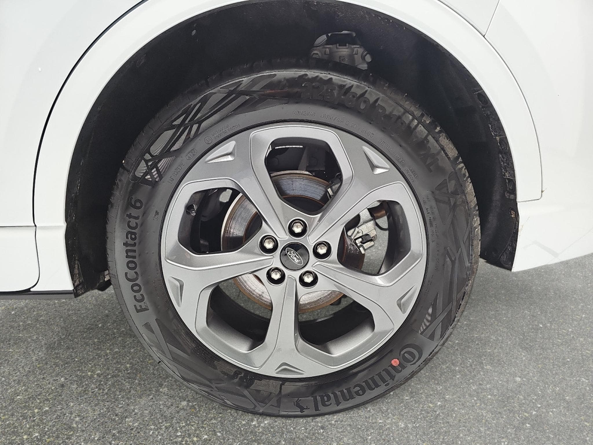Ford Kuga 1.5 EcoBoost 186 Auto ST-Line (2025) - Foto 6