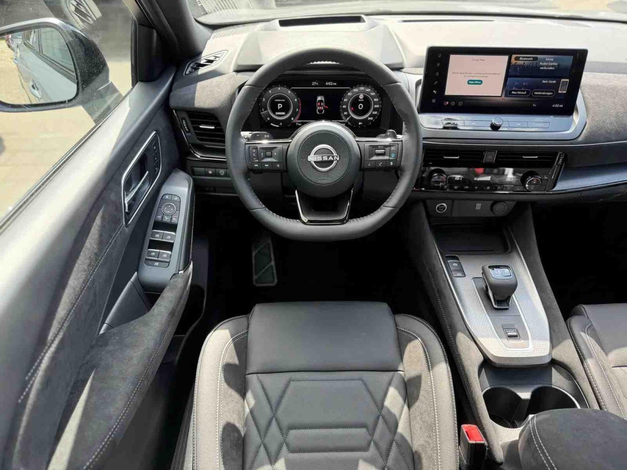 Nissan Qashqai 1.3 mHEV 158 Auto N-Design (2025) - Foto 13